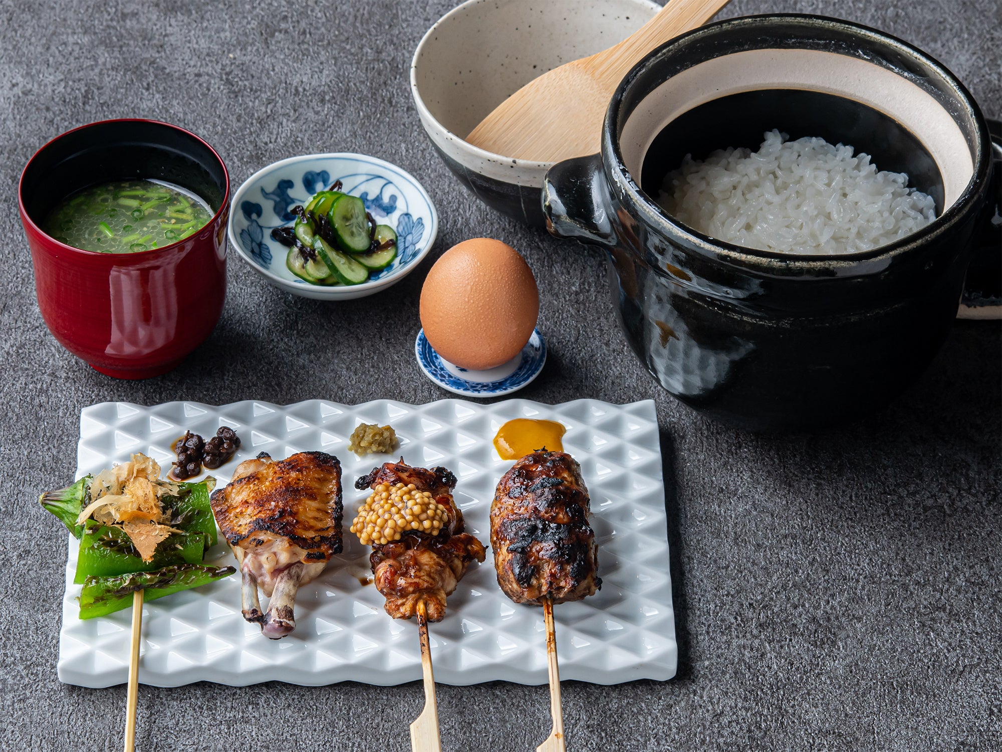 土鍋で炊いた卵かけ御膳￥1,480