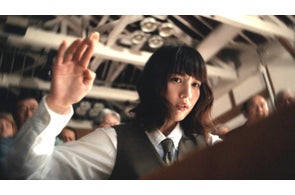 ドラマ『MISS KING / ミス・キング』第3話、「ABEMA」で無料配信開始!のん“飛鳥”、人生どん底から自らの才能で這い上がる!怒とうの反撃編が開幕