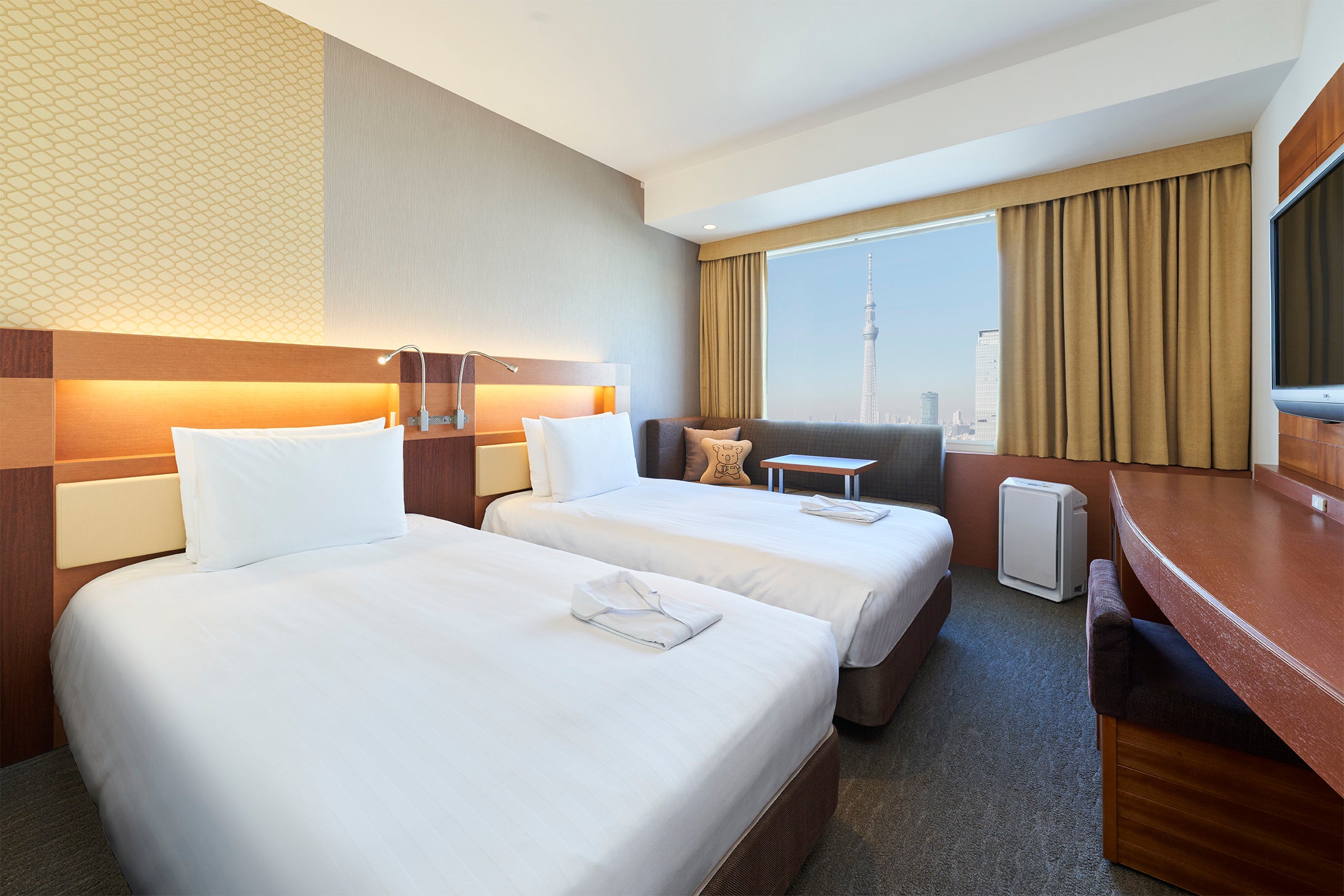 タワービューツインのお部屋からの贅沢な景色をお楽しみください