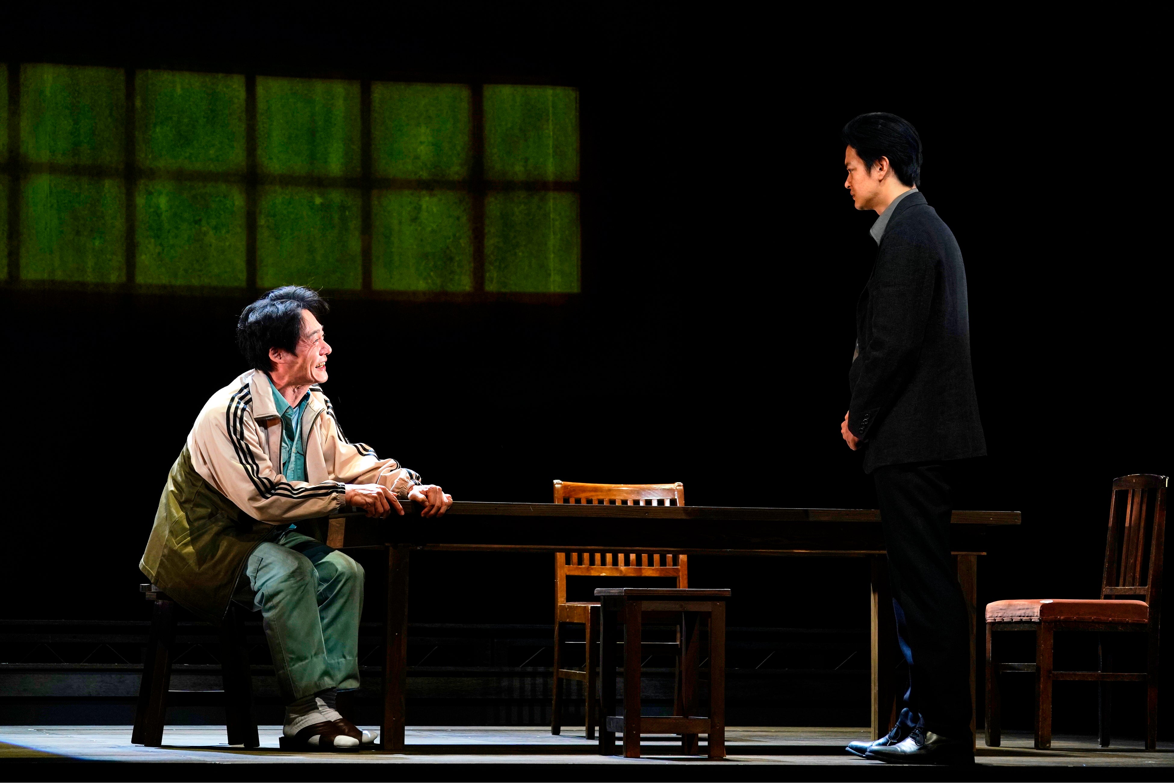 舞台「彼女を笑う人がいても」　撮影：細野晋司