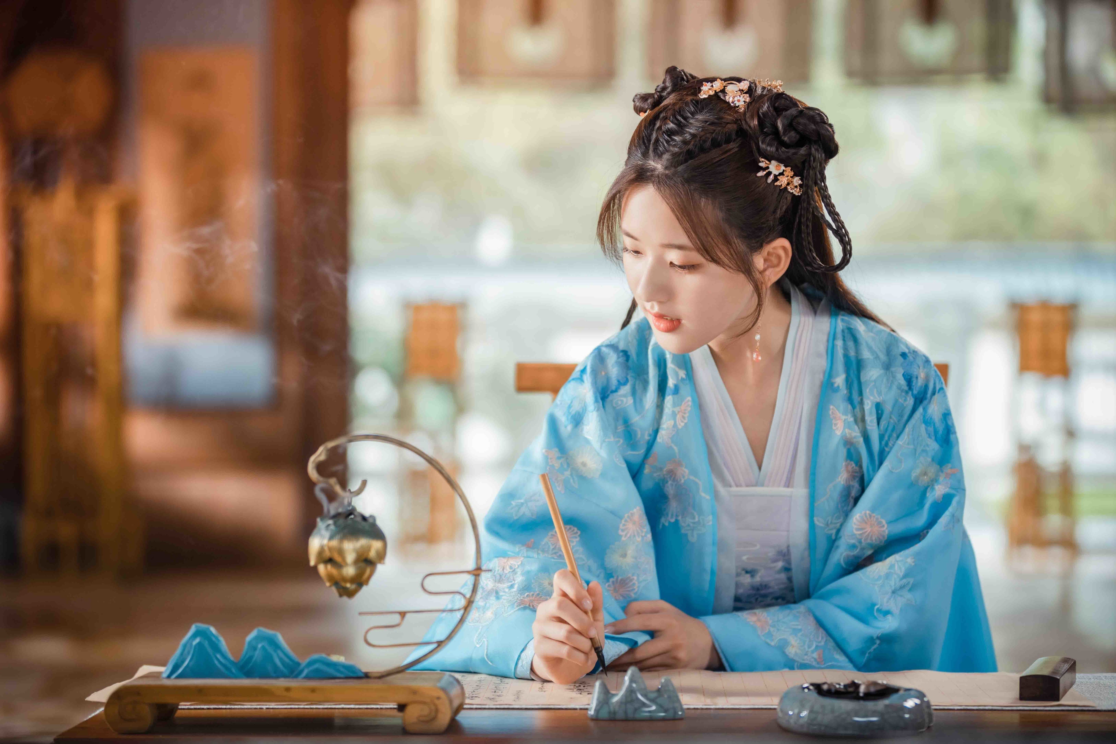 「国子監は花ざかり～ロマンスは最高学府で～」 © Shenzhen Tencent Computer Systems Company Limited