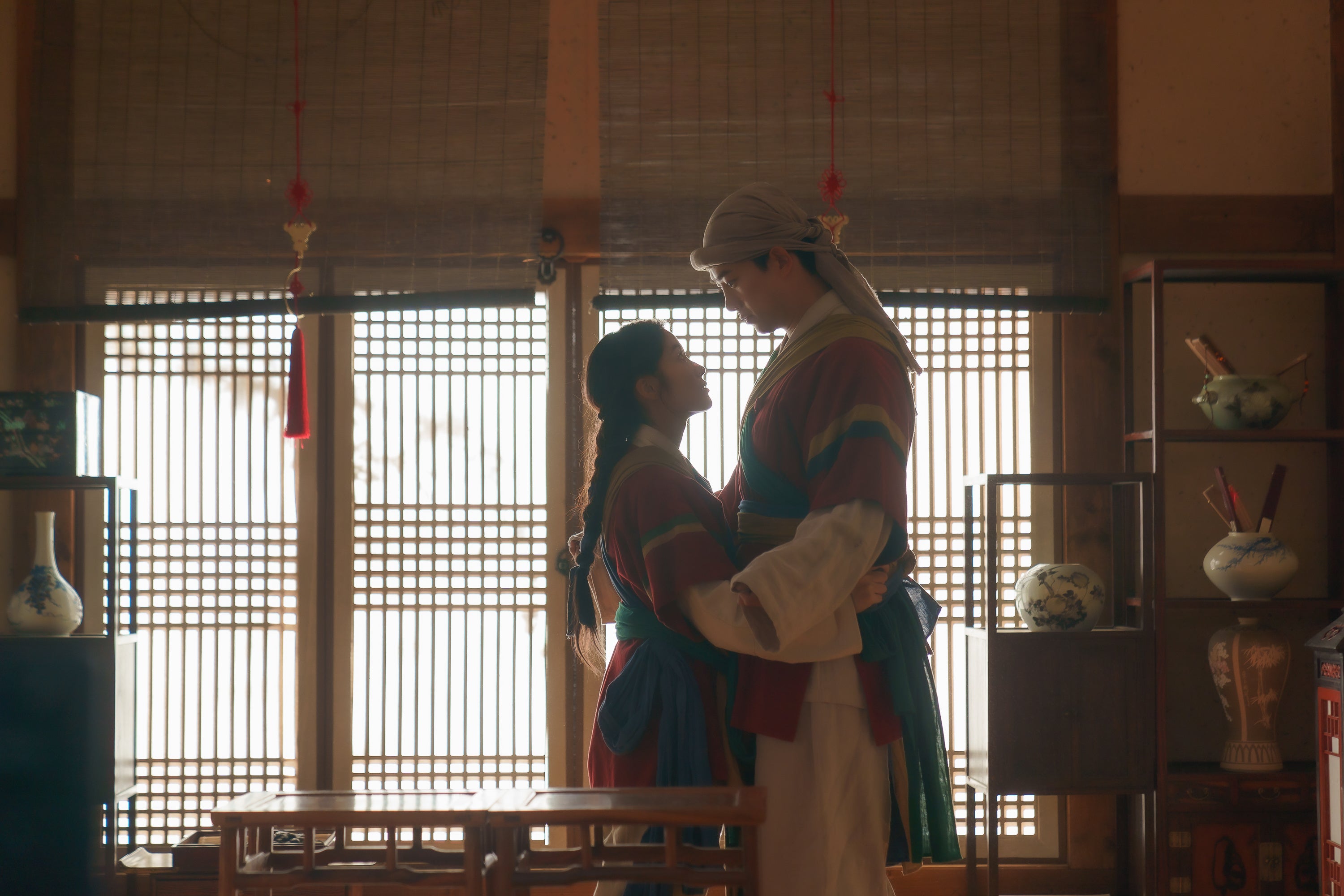 「御史(オサ)とジョイ」 © STUDIO DRAGON CORPORATION