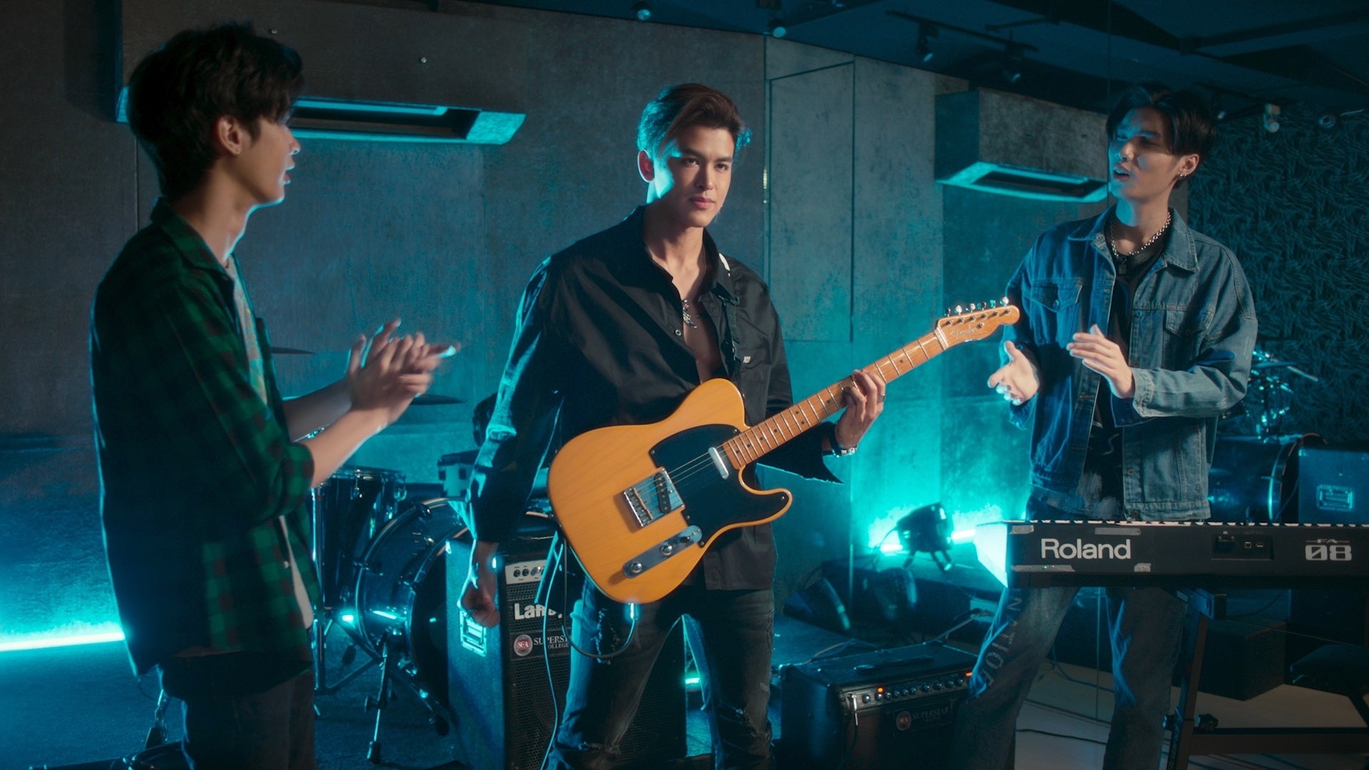 ©Based on the comic “LOVE STAGE!!” by Eiki Eiki and Taishi Zaou Hollywood Thailand, KADOKAWA AMARIN, KADOKAWA CORPORATION