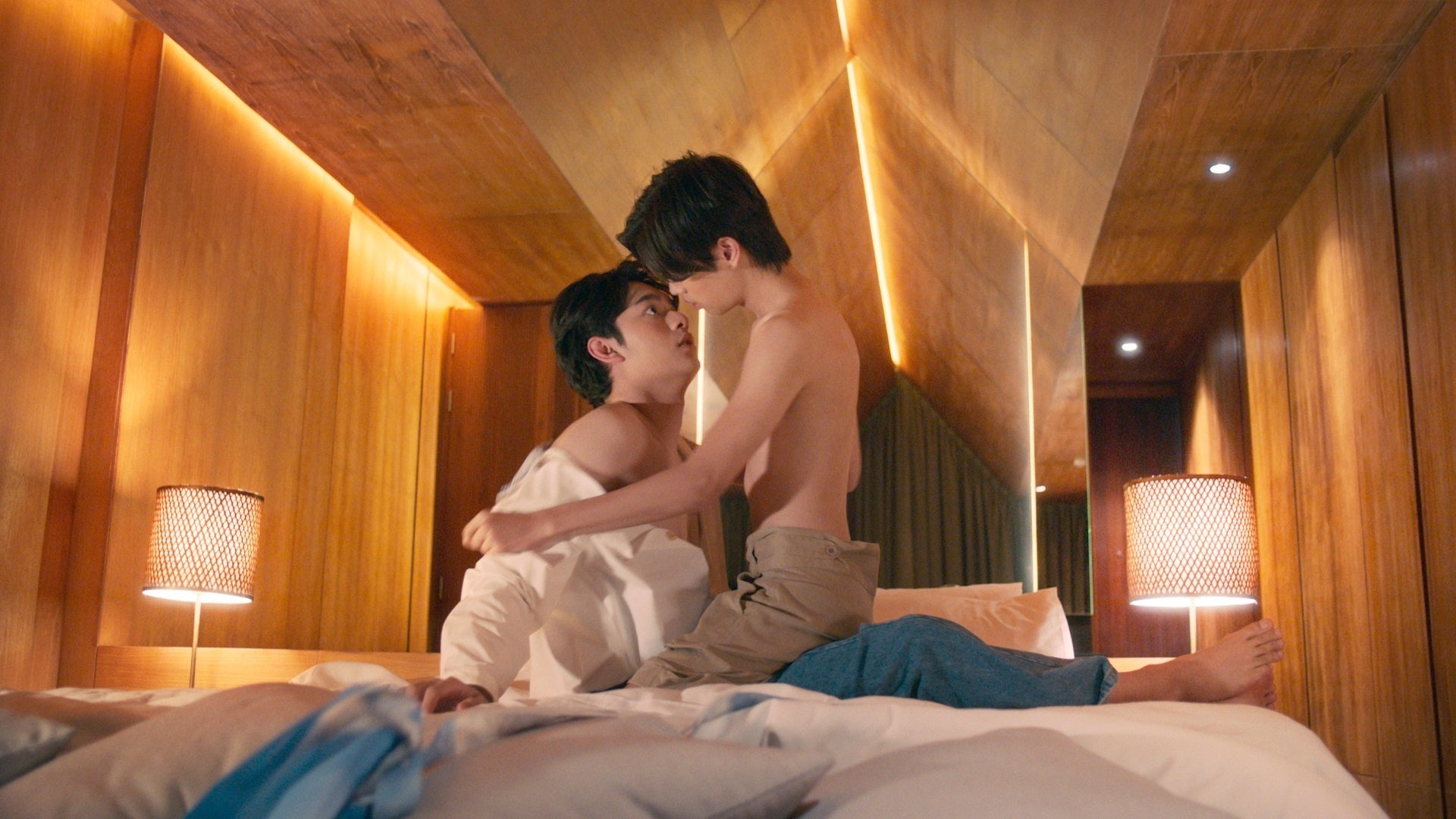 ©Based on the comic “LOVE STAGE!!” by Eiki Eiki and Taishi Zaou Hollywood Thailand, KADOKAWA AMARIN, KADOKAWA CORPORATION