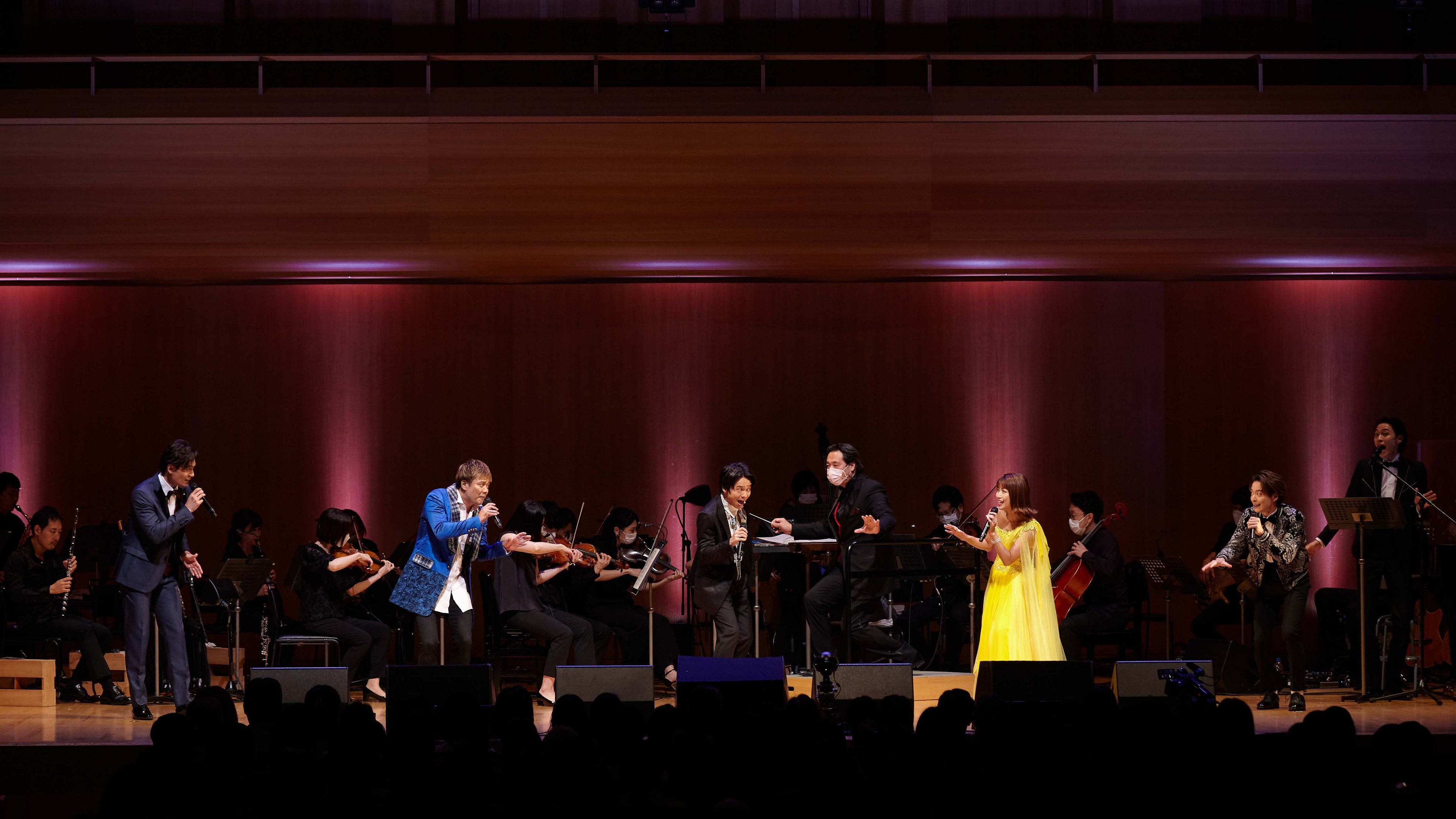 ©サモンプロモーション