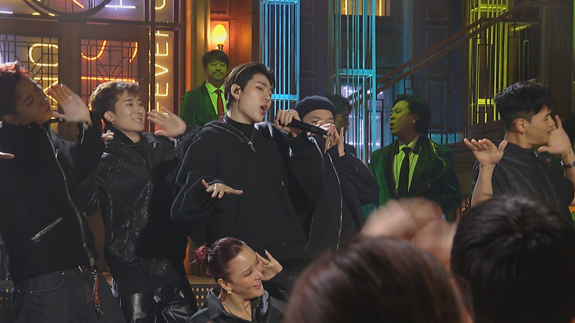 「SNL KOREA シーズン3#4【ホスト：ジコ (Block B)】」© COUPANG PLAY