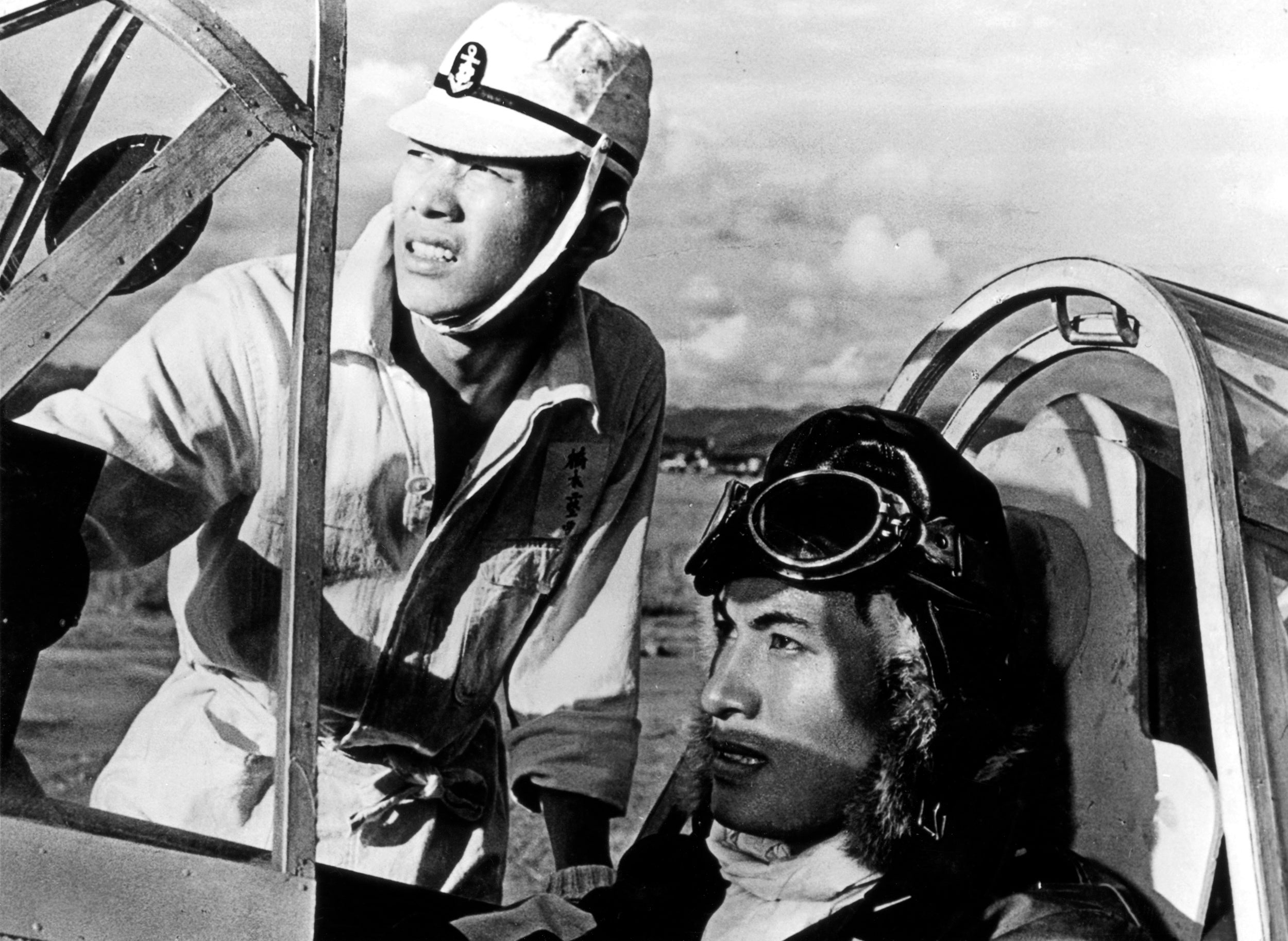 「南太平洋波高し」©東映