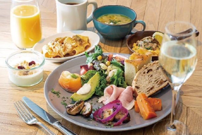 ▲フリーフローのプロセッコで乾杯！ イタリアンブレックファスト