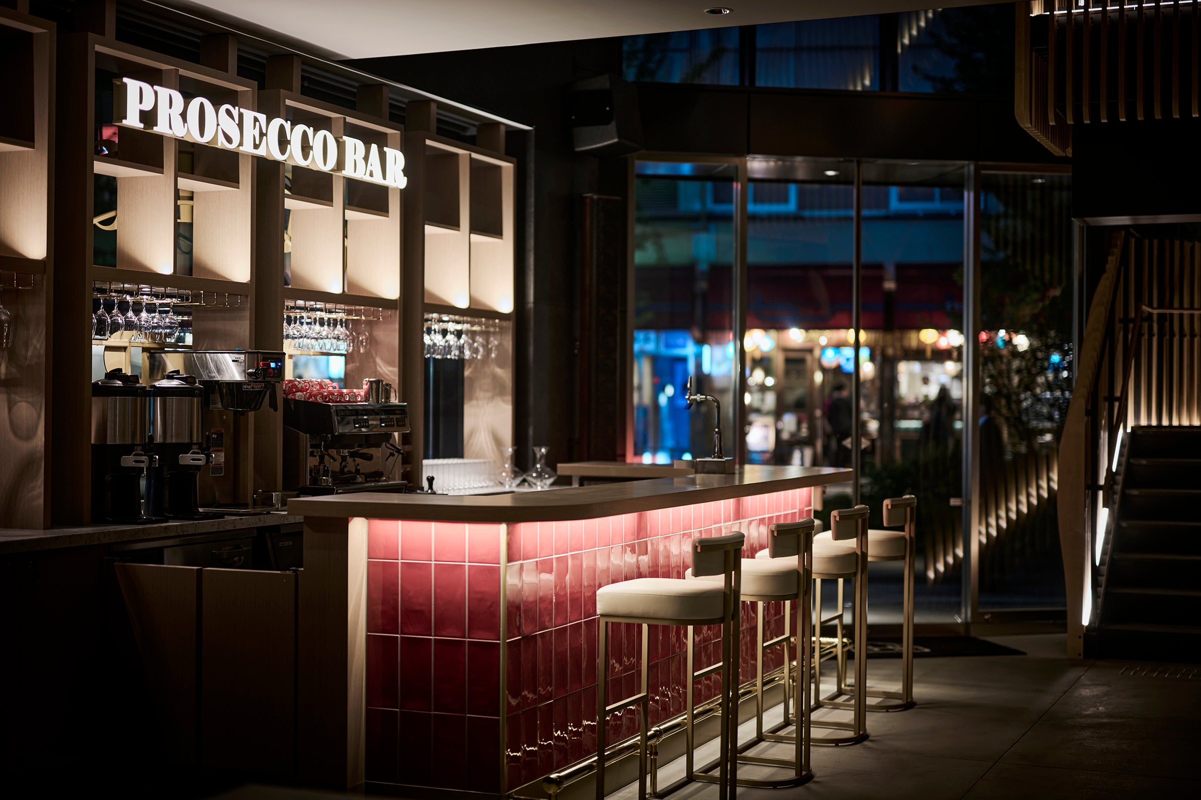 ▲コリドー街の新たな待ち合わせスポットが登場