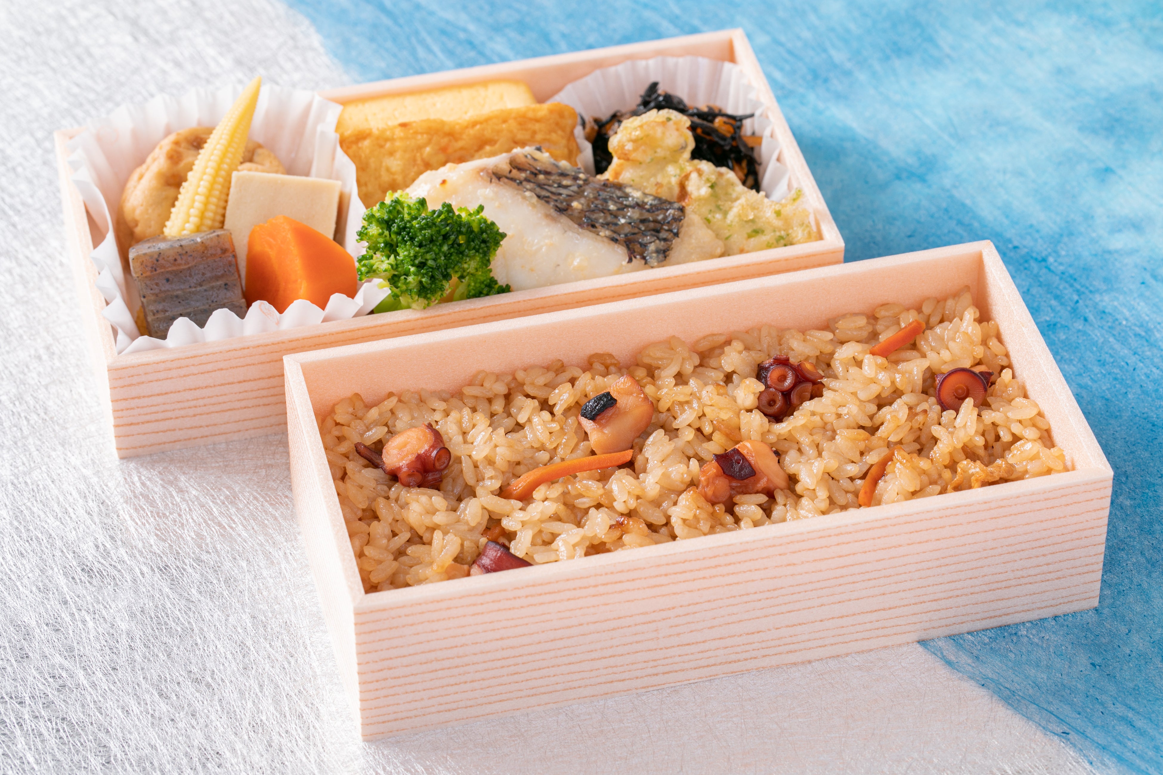 瀬戸内産鯛の西京焼きとたこめし弁当