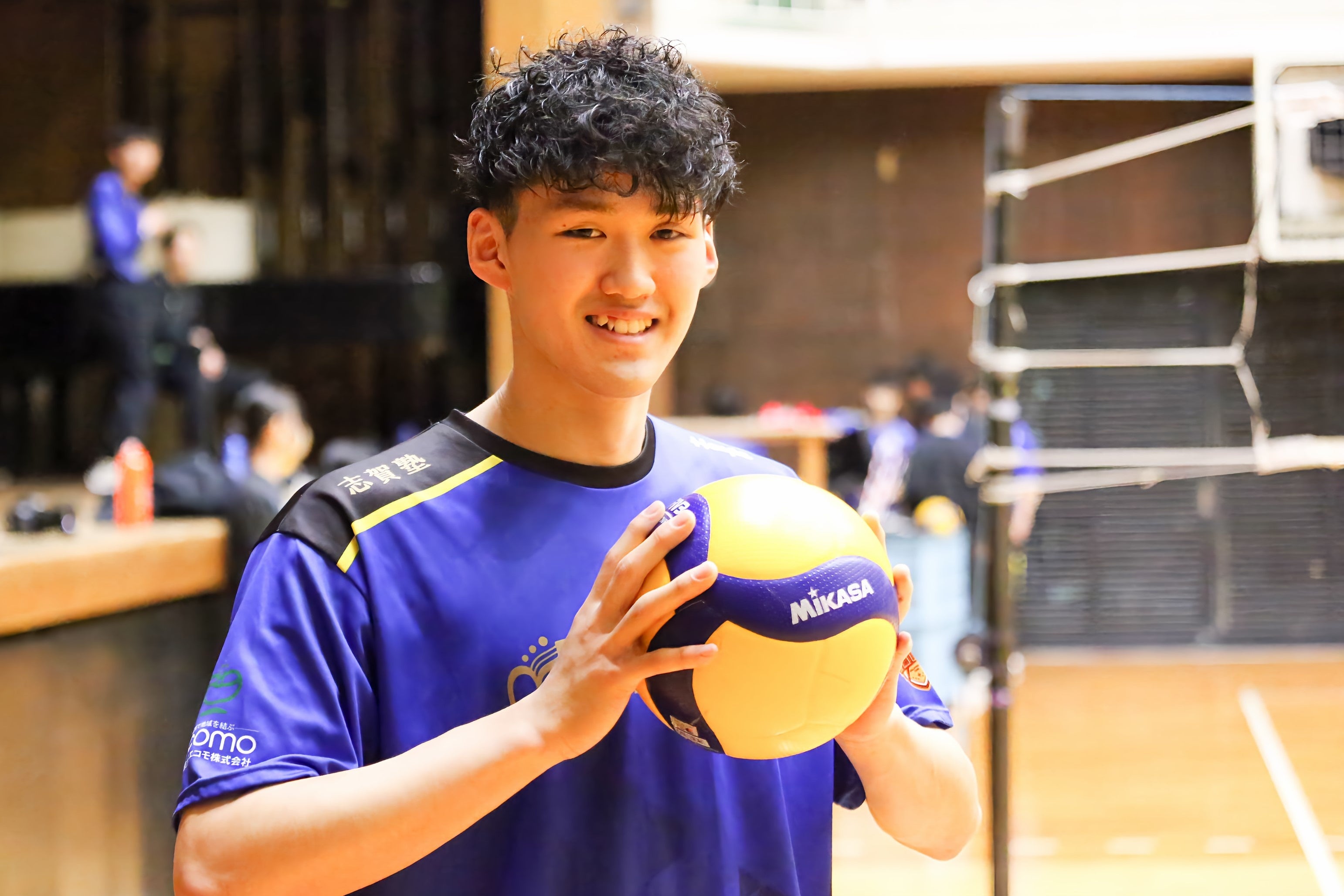 駿台学園高校 男子バレーボール部がエキシビジョンマッチの前に