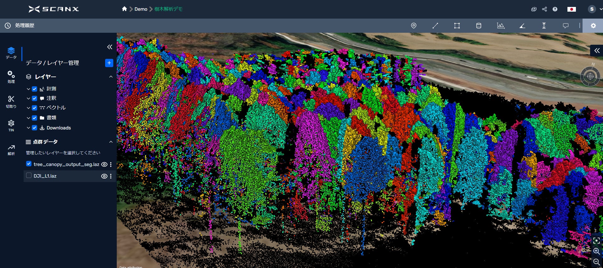 ScanX『樹木解析』により1本ずつ色分けされた点群データ