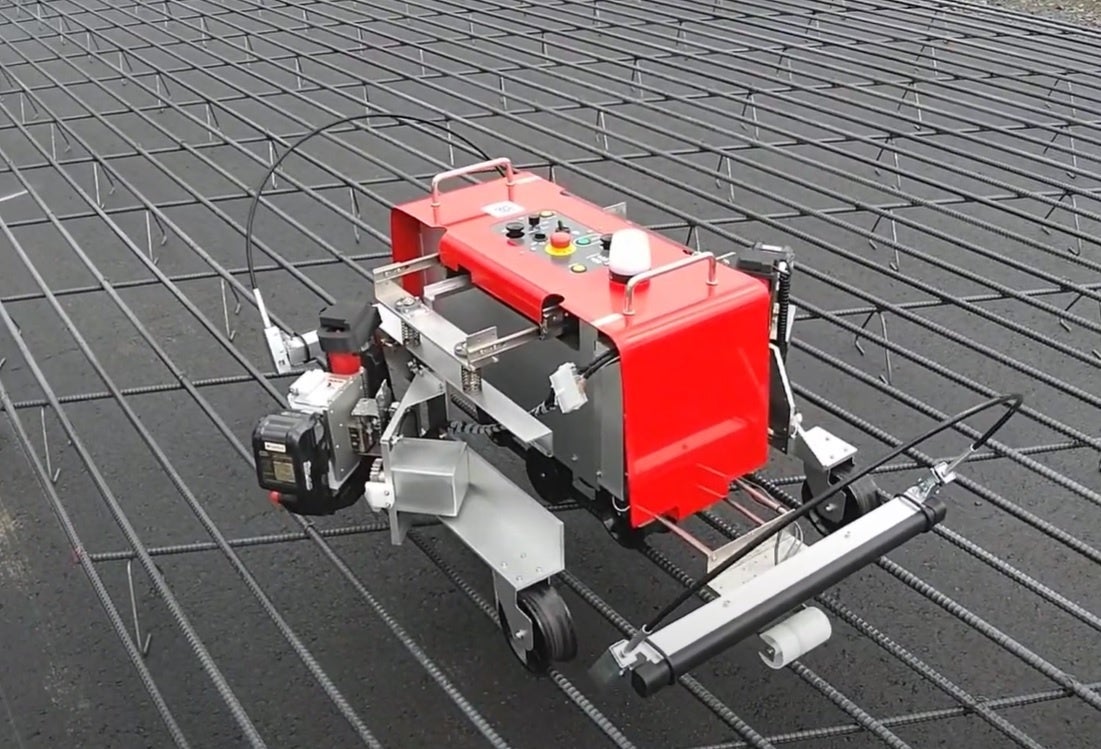 鉄筋工機械 建ロボテック、昭和産業グループ、小財スチール、連続