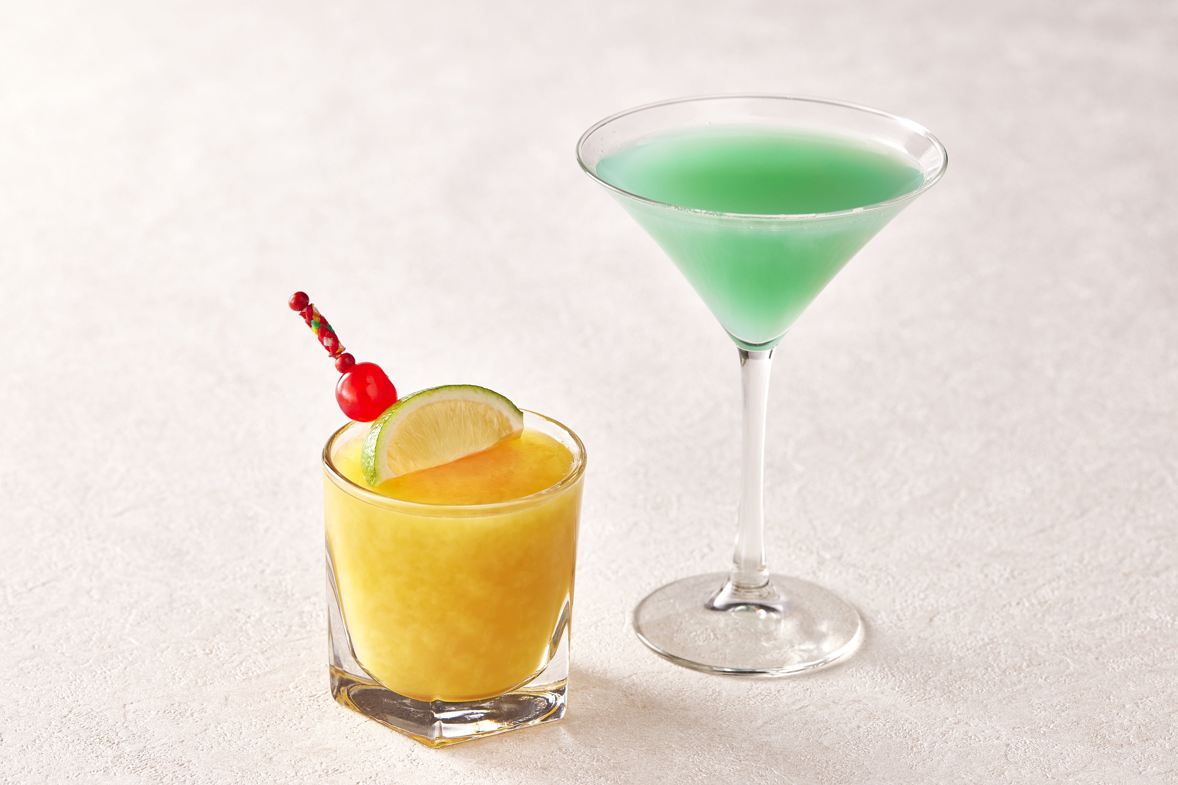 【コートヤード・バイ・マリオット東京ステーション】夏のカクテルイメージ