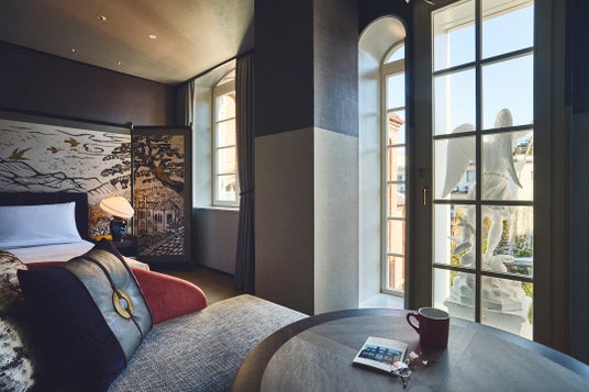 【ホテルインディゴ長崎グラバーストリート】100年以上もの時を見守り続ける「大天使ミカエル像」に想いを馳せるコンセプトルーム「Maison de Michel」を販売開始 【ホテルインディゴ長崎グラバーストリート】100年以上もの時を見守り続ける「大天使ミカエル像」に想いを馳せるコンセプトルーム「Maison de Michel」を販売開始