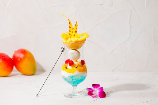 【南紀白浜マリオットホテル】夏の南紀白浜に輝く太陽やサンセットをイメージした特製パフェ「トロピカルパフェ ~アフォガードスタイル~」を発売 【南紀白浜マリオットホテル】夏の南紀白浜に輝く太陽やサンセットをイメージした特製パフェ「トロピカルパフェ ~アフォガードスタイル~」を発売