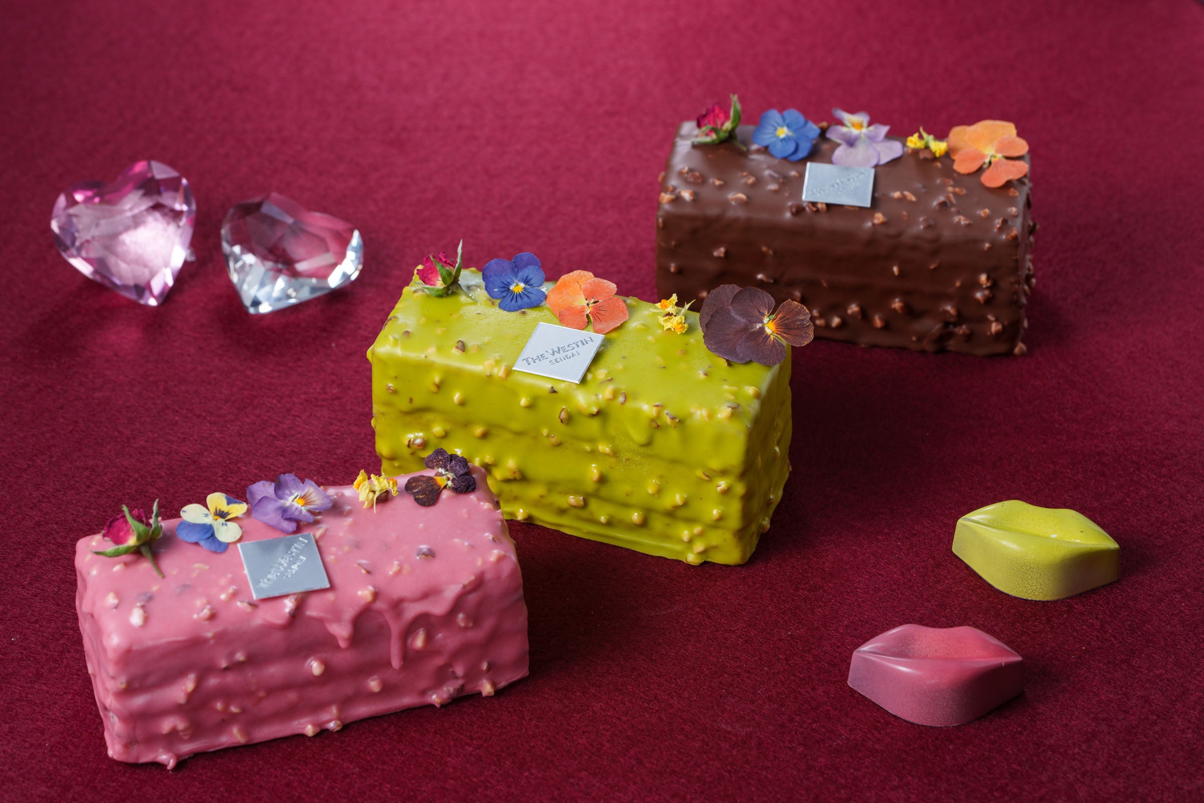 色鮮やかなチョコレートで、バレンタインの甘いひとときを「バレンタインスイーツ2026」発売【ウェスティンホテル仙台】