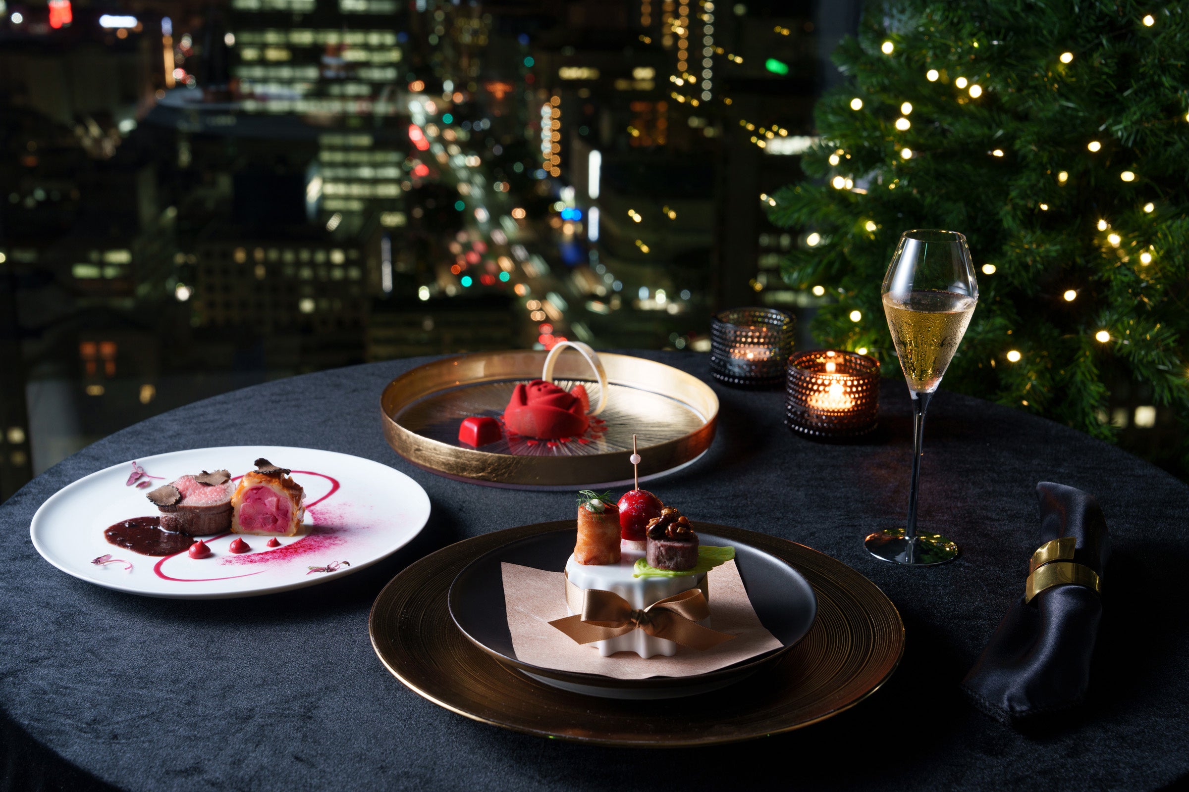 高層階から望む煌めく夜景と、東北の美食が輝く特別なクリスマスディナー「Joyous Christmas 2026」【ウェスティンホテル仙台】