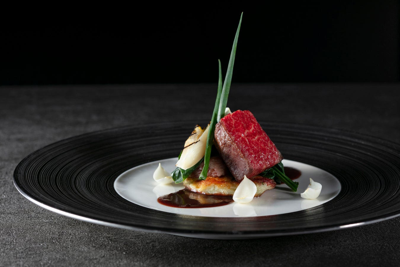 肉料理 イメージ