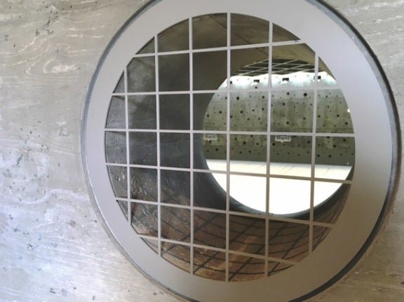 アリーナ丸穴開口