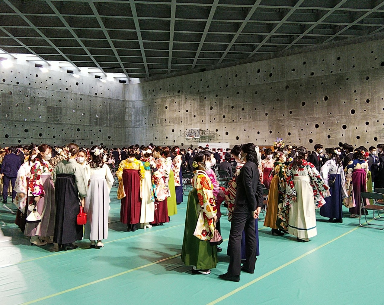 ２F　アリーナ　卒業式や学校説明会の会場としても使う