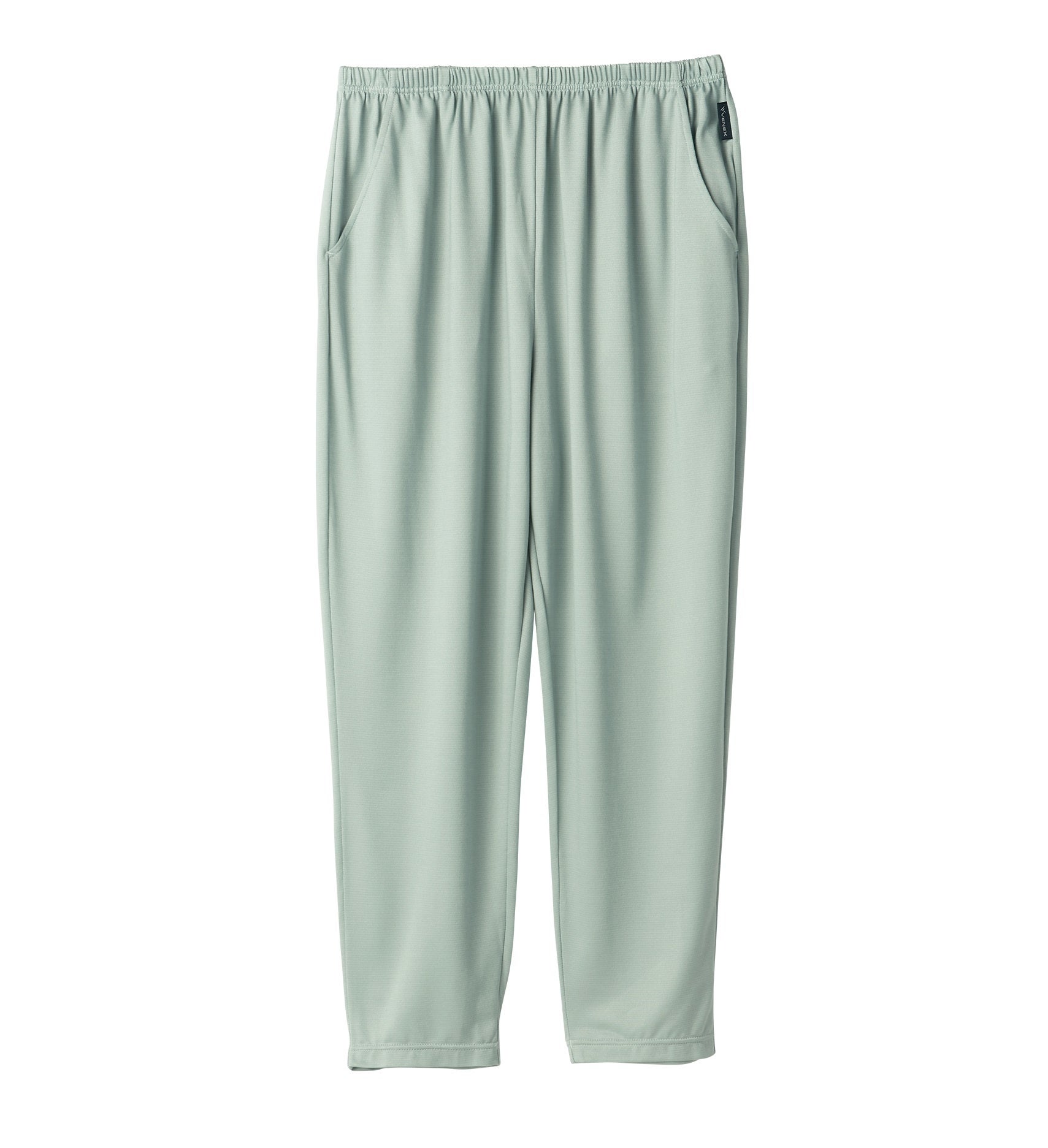 コンフォートクール 8分丈テーパードパンツ 14,300円（税込）