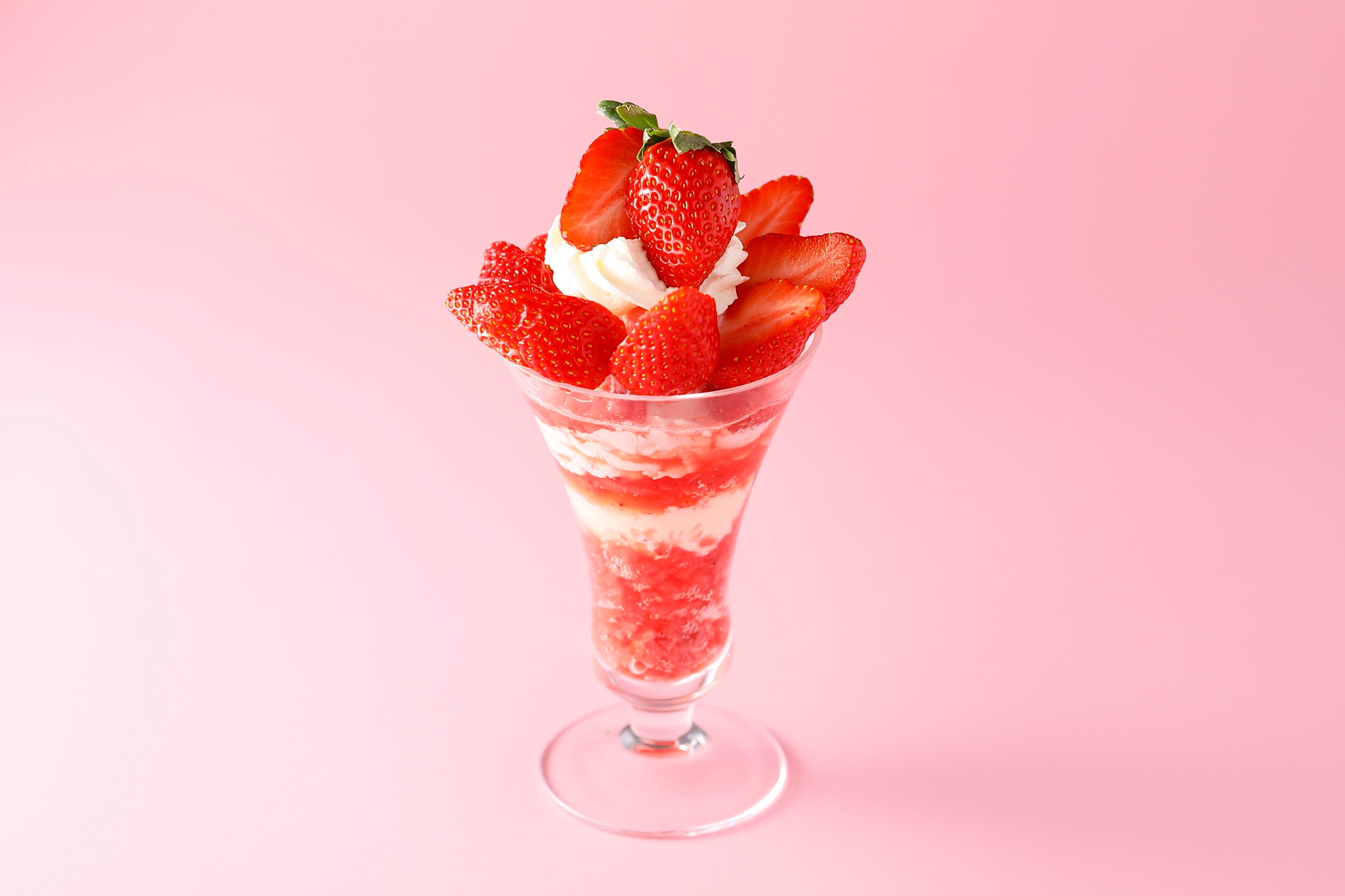  『佐賀県産苺“いちごさん”のパフェ』  1,925円