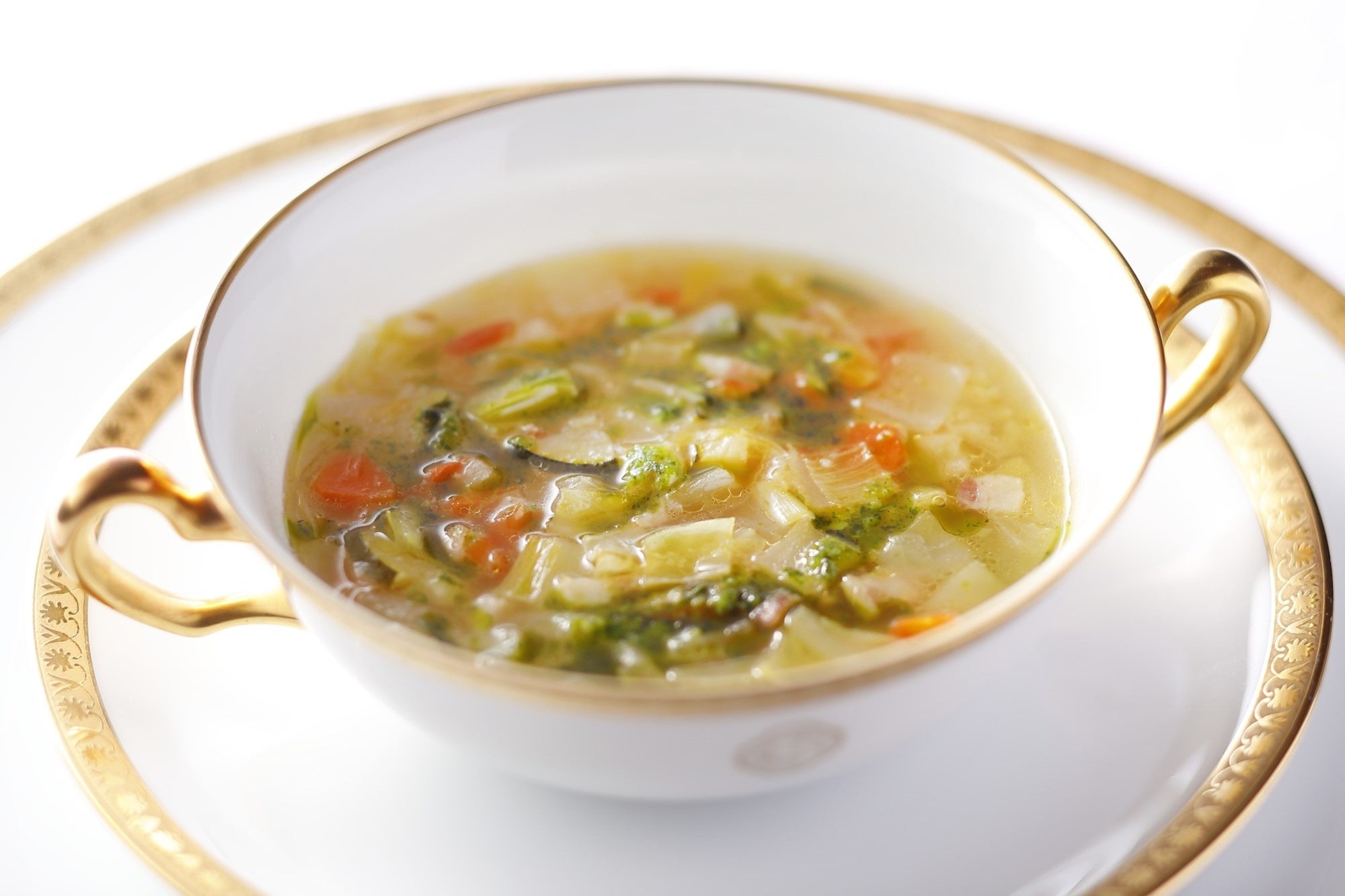 プロヴァンス風　野菜たっぷりなスープ・オウ・ピストゥー