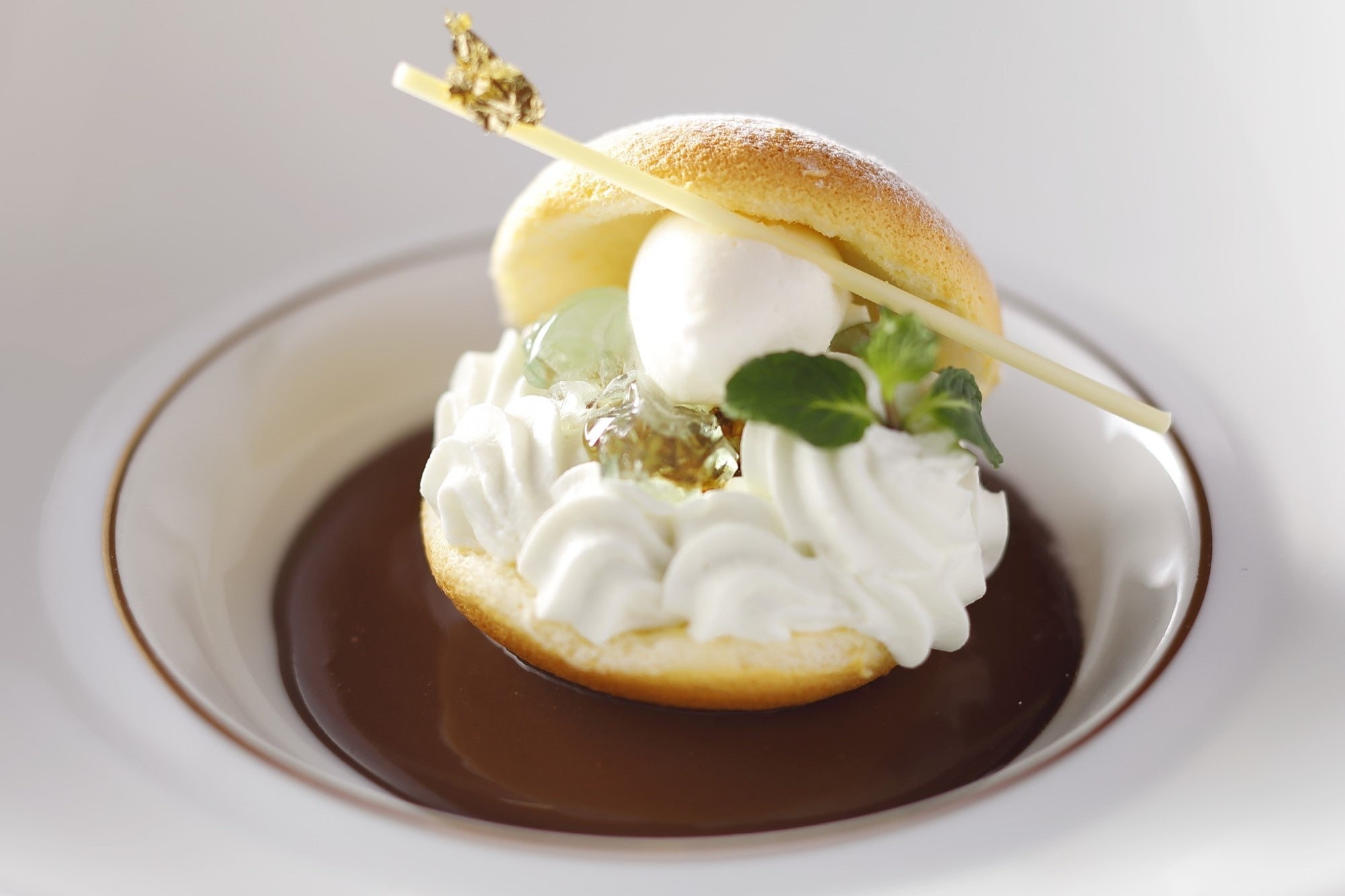ショコラとミントのフロマージュバーガー　ミント香るミルクソルベ