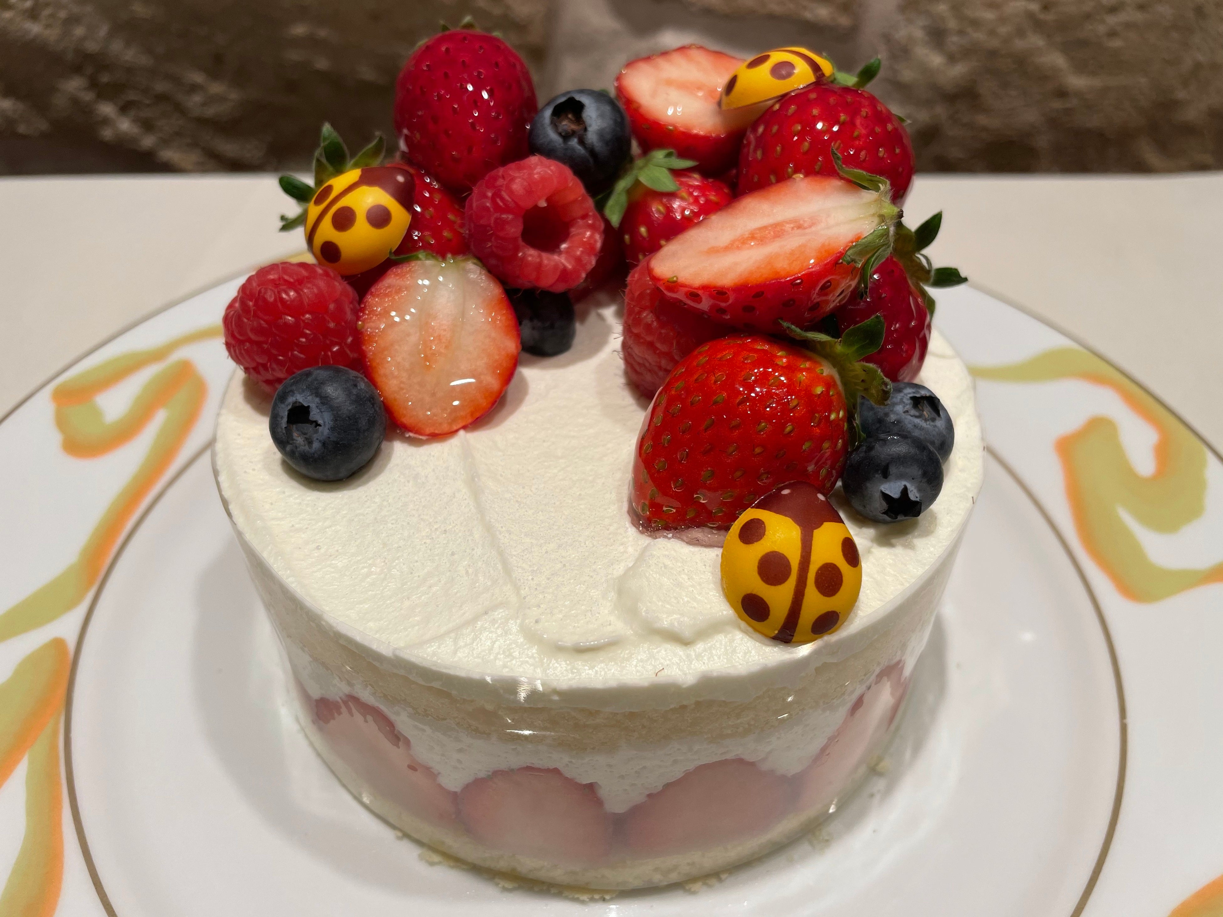 子どもパティシエr体験で作るガトー・フレーズ（写真はイメージです）