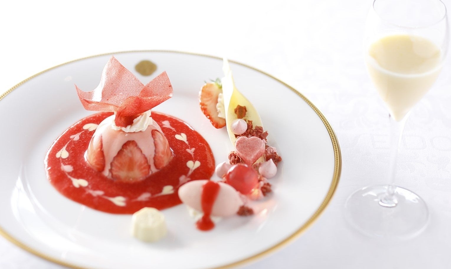 120周年記念デザートや春を迎える4つのパフェ＆限定パフェなど盛り沢山