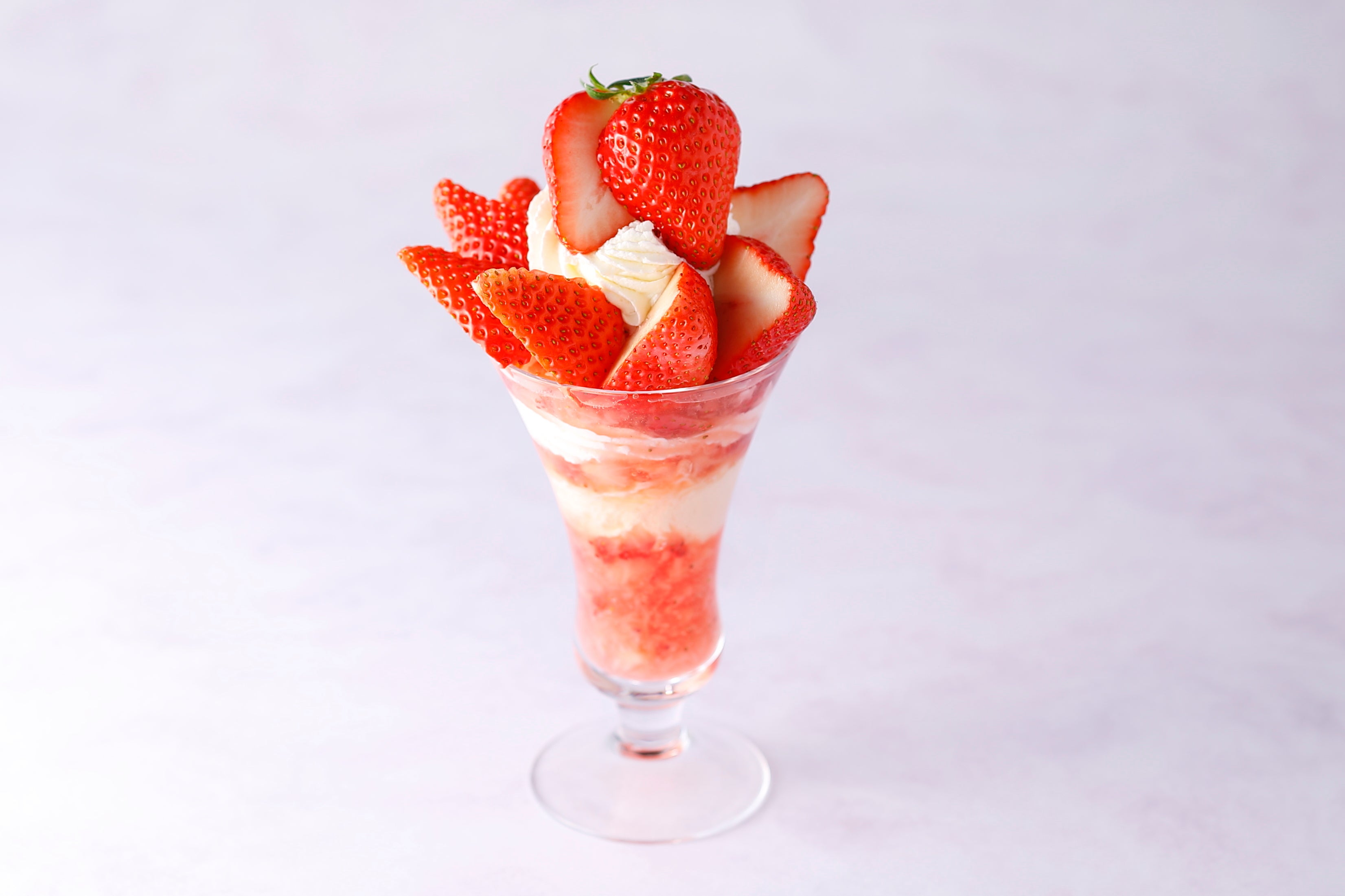 『和歌山県産苺“紀の香”のスペシャルパフェ』