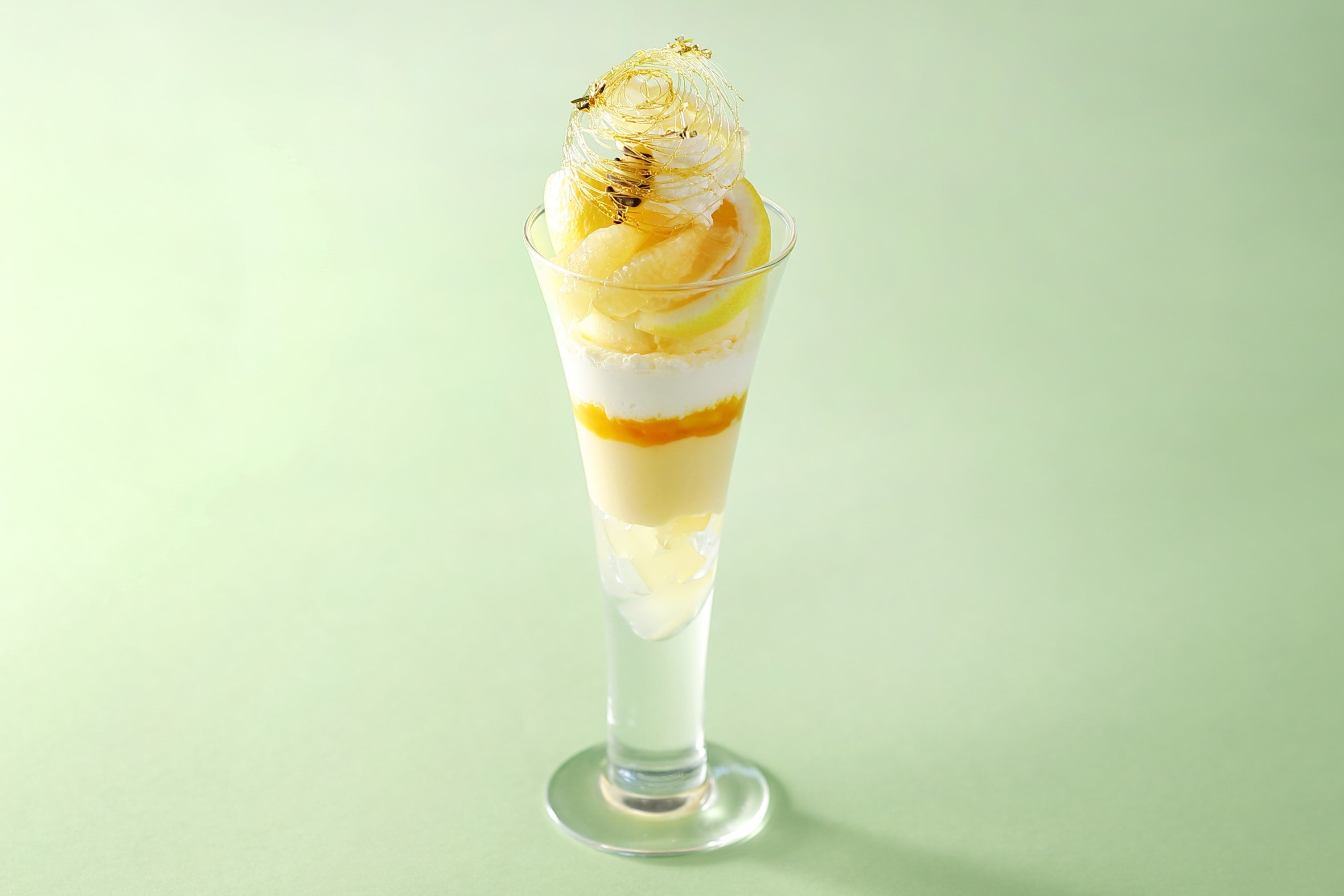 自由が丘店オリジナル　”日向夏の丘ばちパフェ”