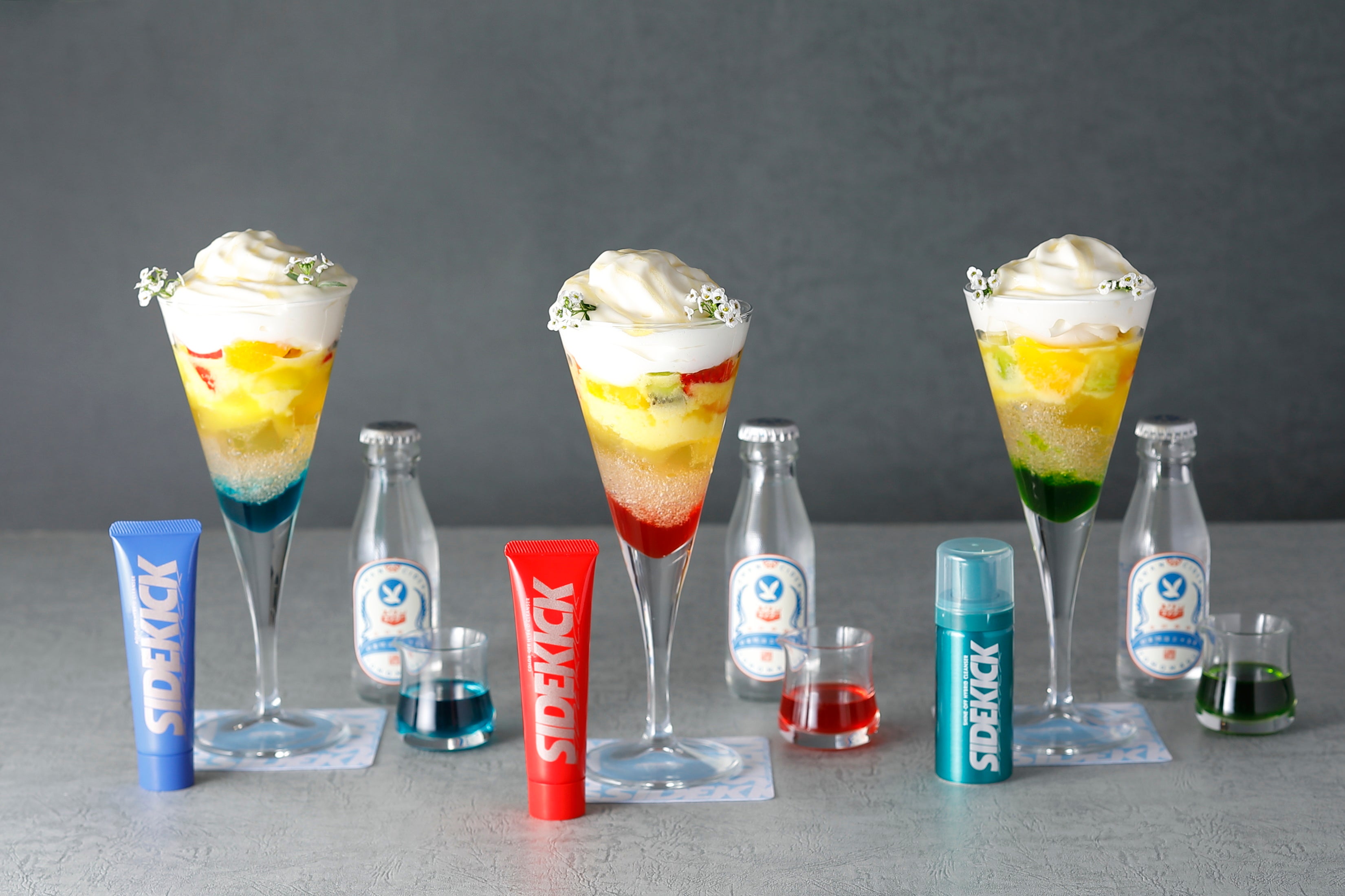 ハイブリッドパフェは3種のフレーバーから選べます。  ＊写真左より、ブルーシトラス、フレーズ、メロン