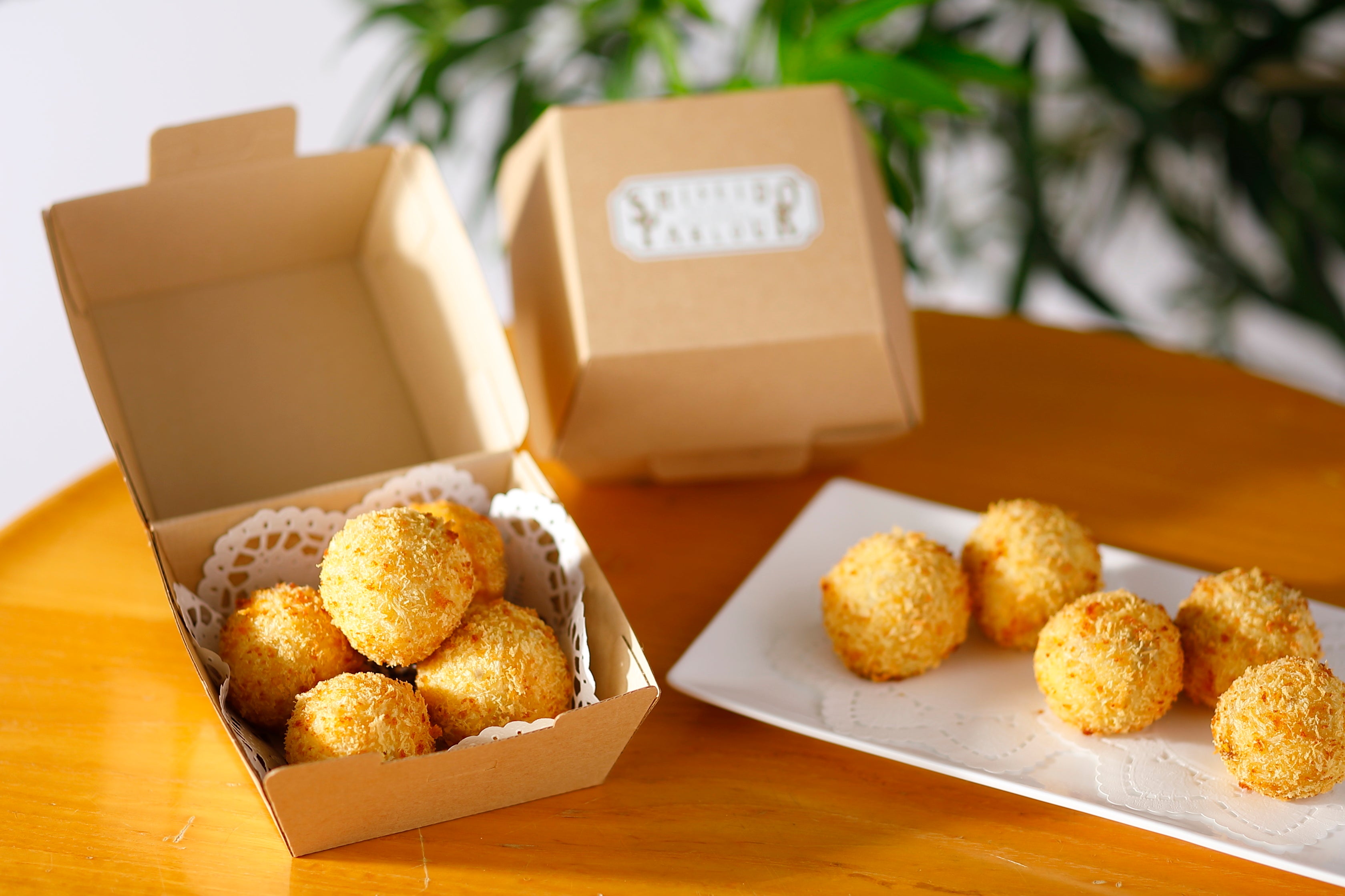 テイクアウトメニューに新たに仲間入りした”かわいいカレーパン”