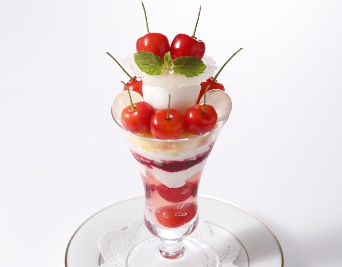 『北海道産“紅秀峰” さくらんぼのパフェ』