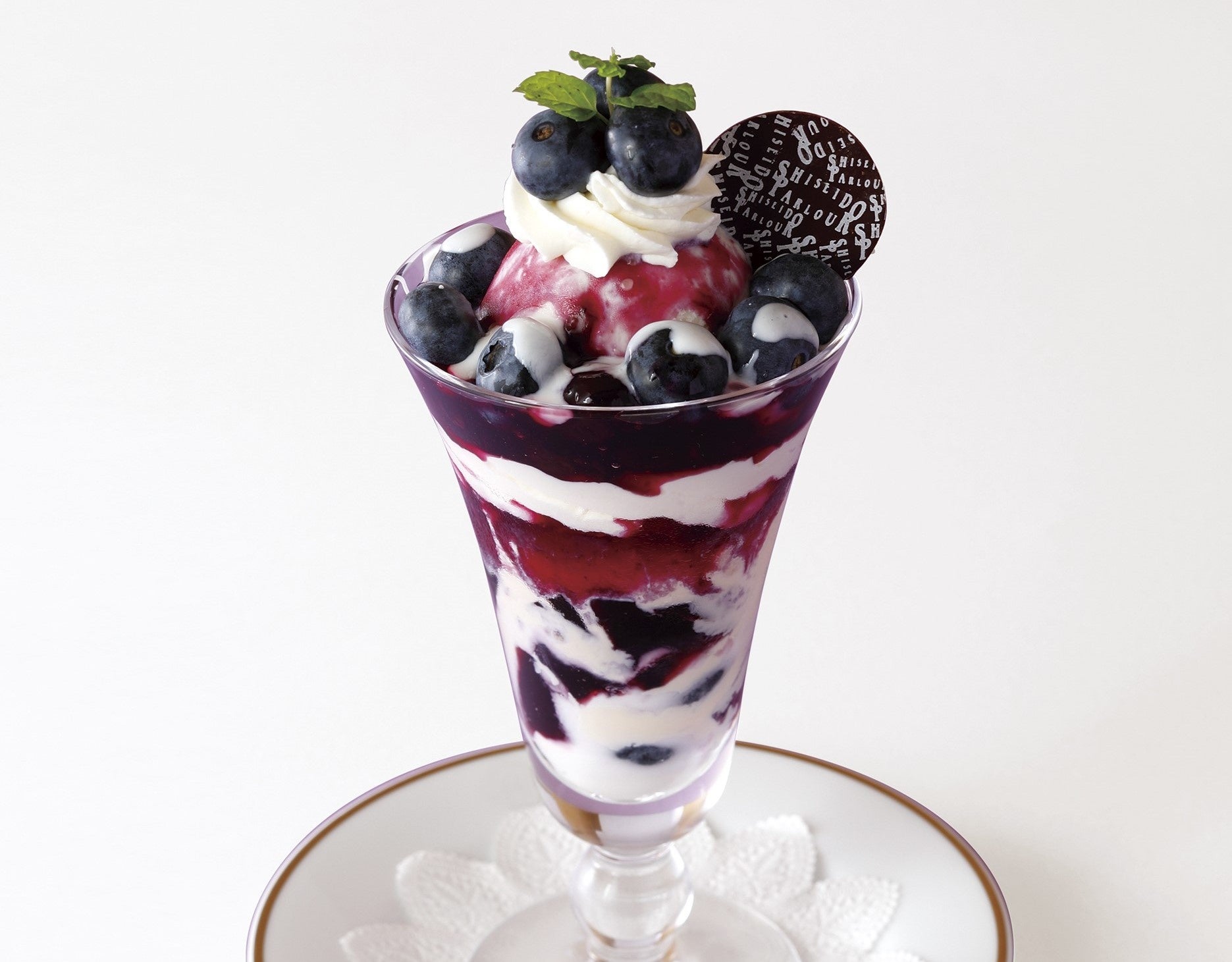 ​『山梨県明野産 ブルーベリーのパフェ』