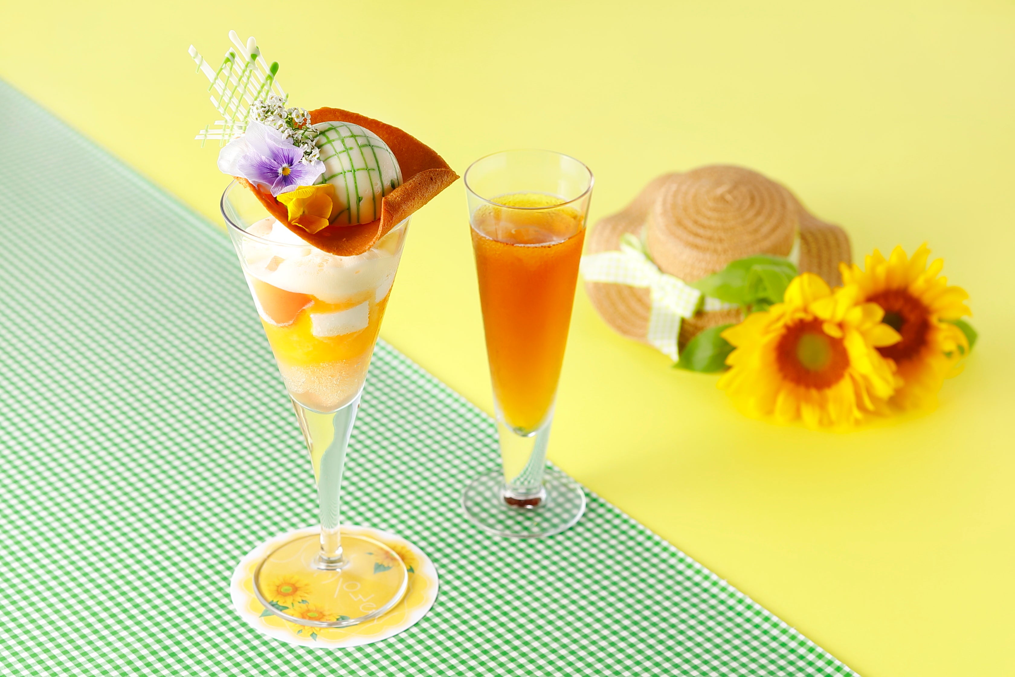 ひまわりの一目惚れ『プリンセスパフェ～桃のとりこ♡』