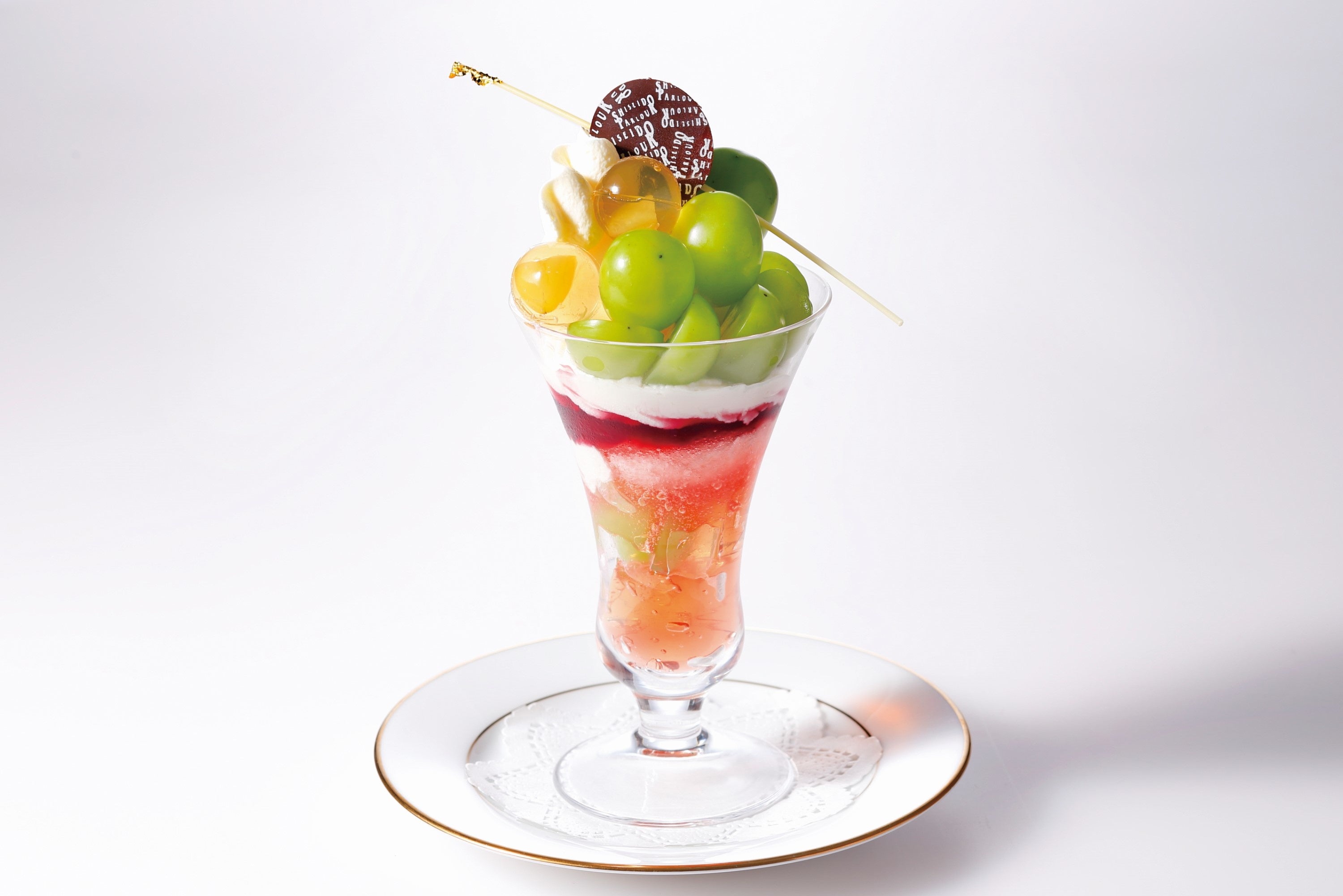 『山梨県産“シャインマスカット”のパフェ』