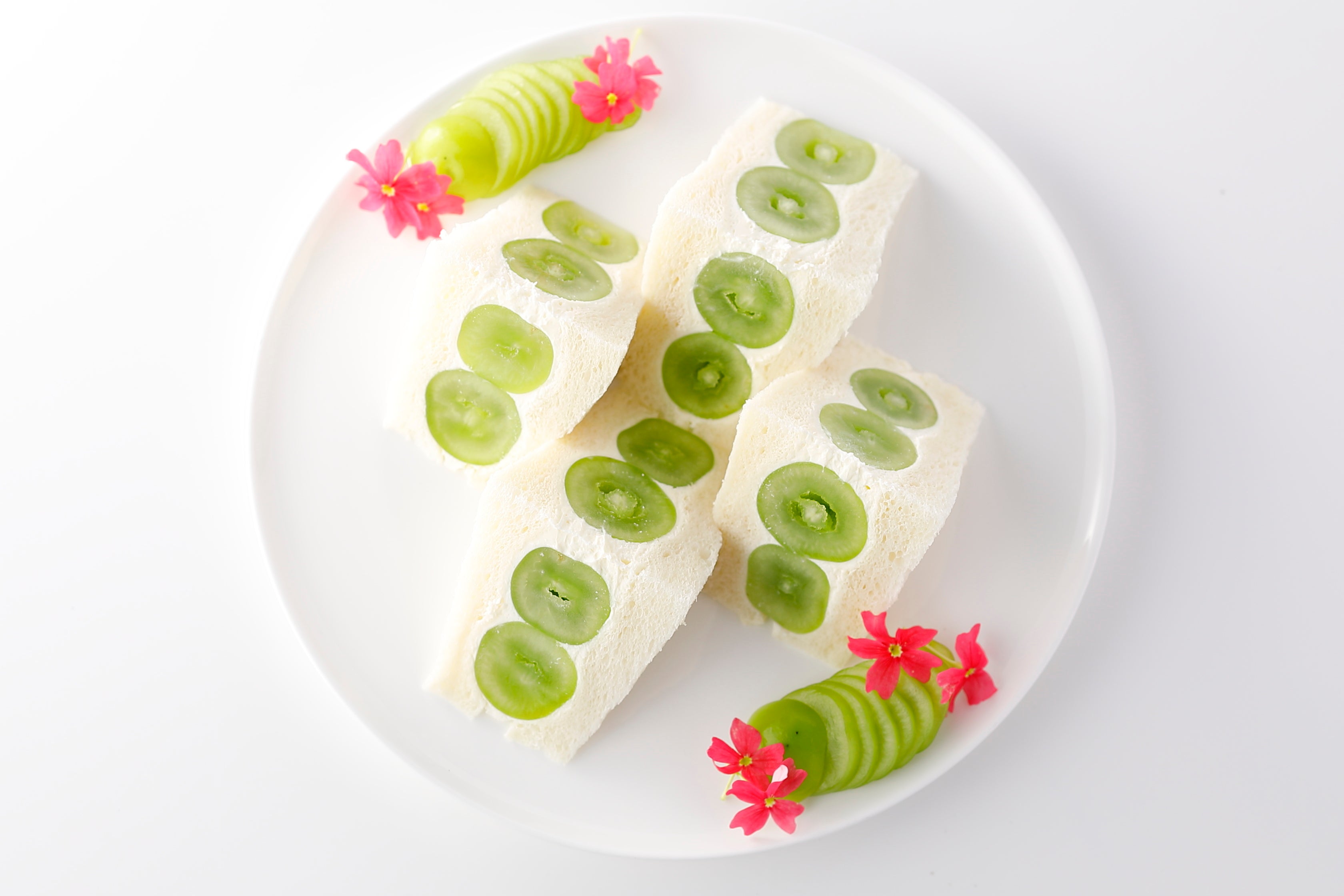 『山梨県産“シャインマスカット”のフルーツサンドウィッチ』