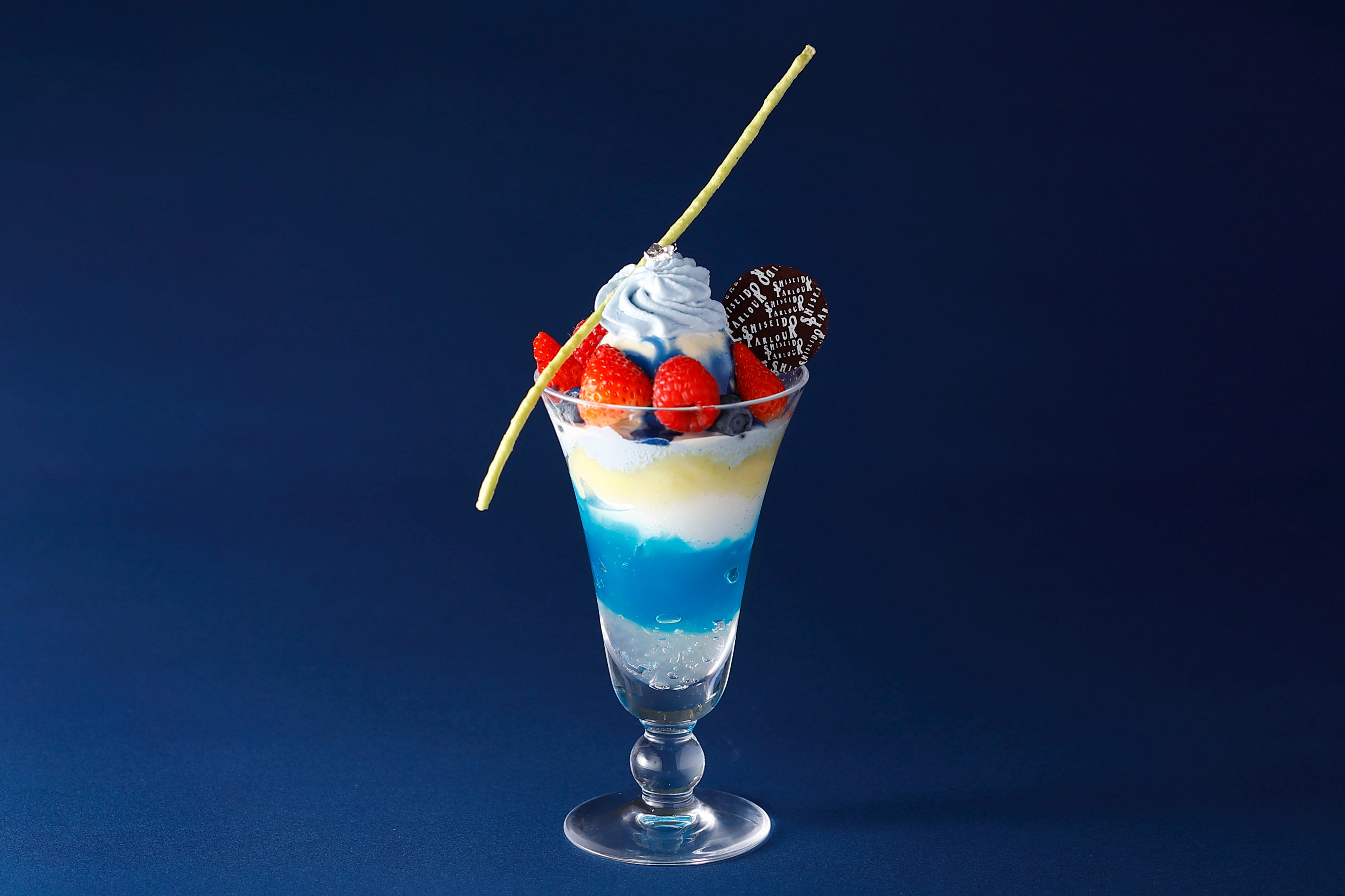 新橋色のパフェ