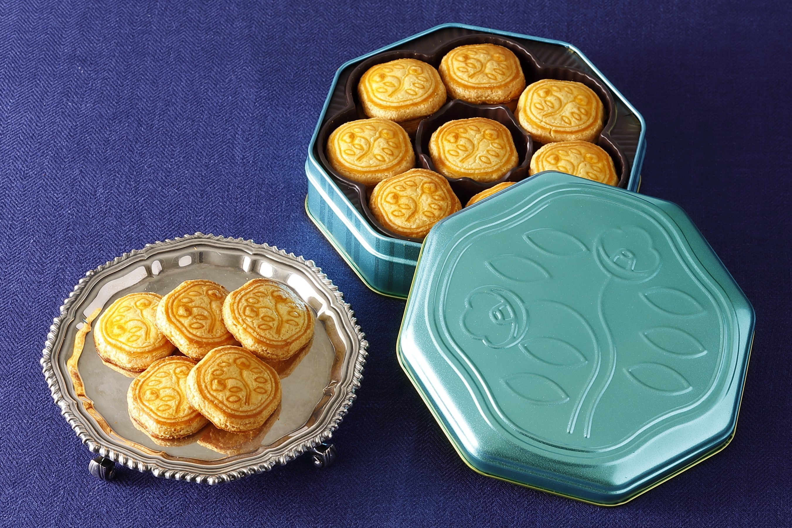 花椿ビスケット２４枚入 限定缶新橋色