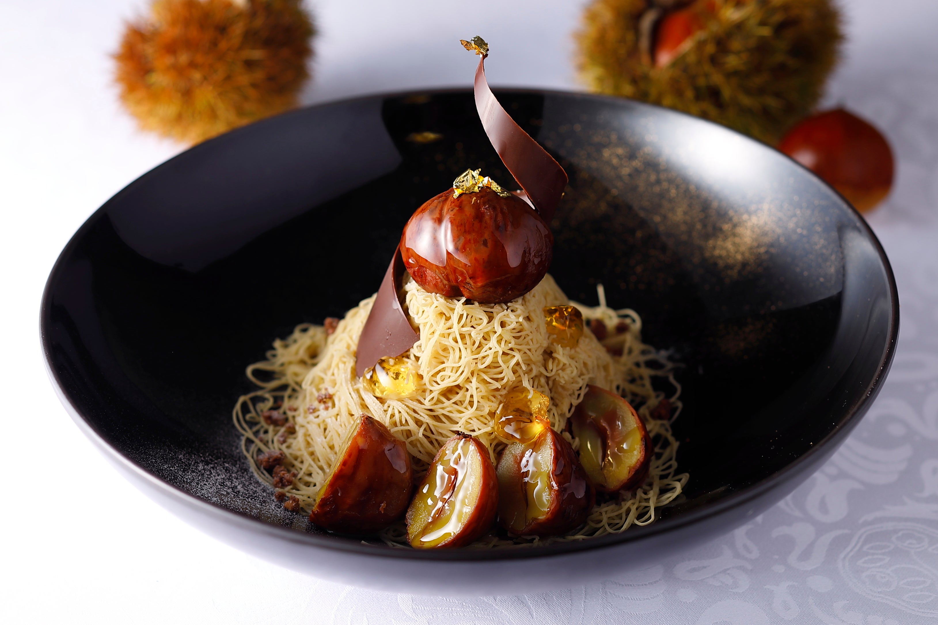 お皿で楽しむ丹波栗のモンブランパフェ