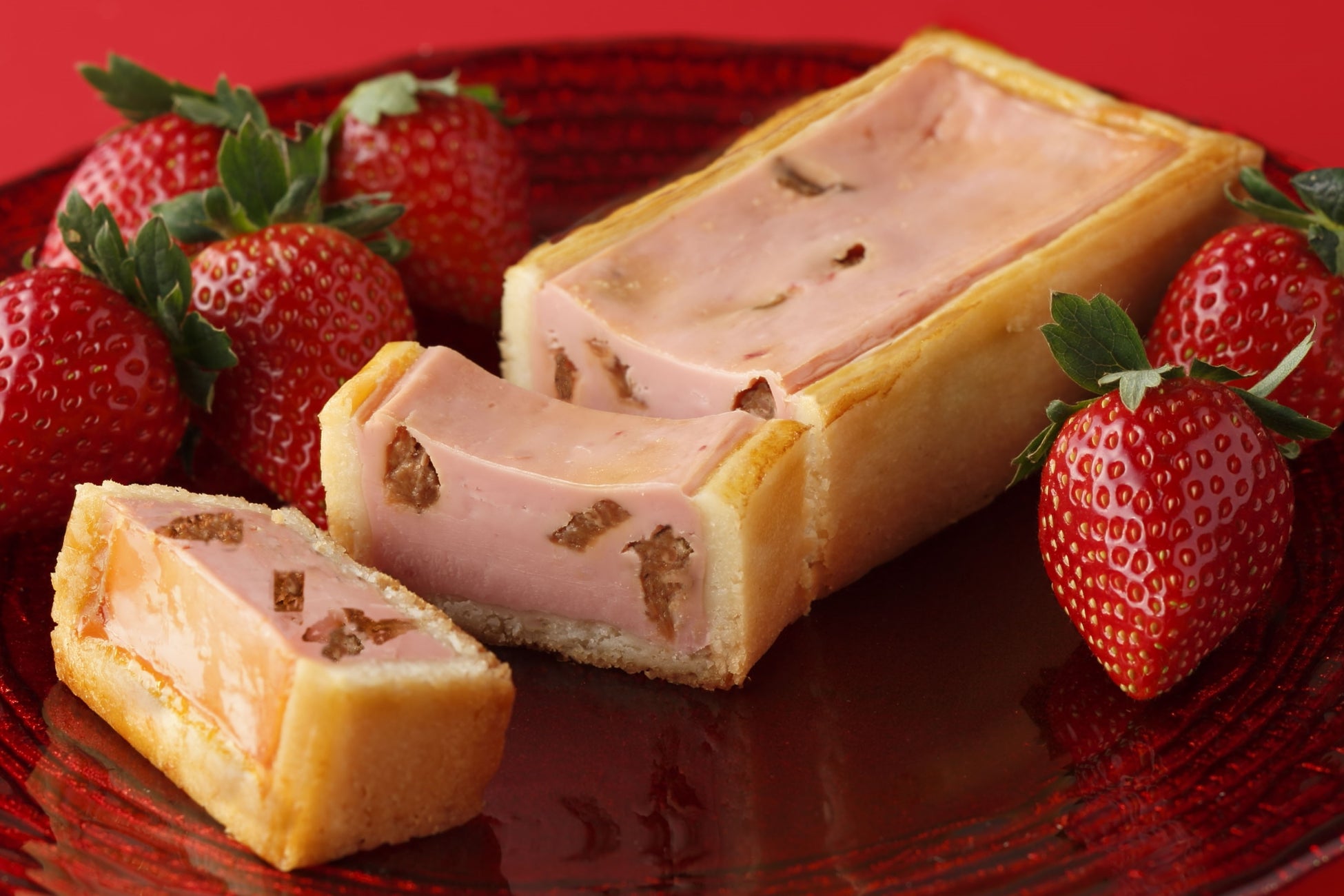 1本1本手作りで焼き上げた贅沢な味わいのチーズケーキ