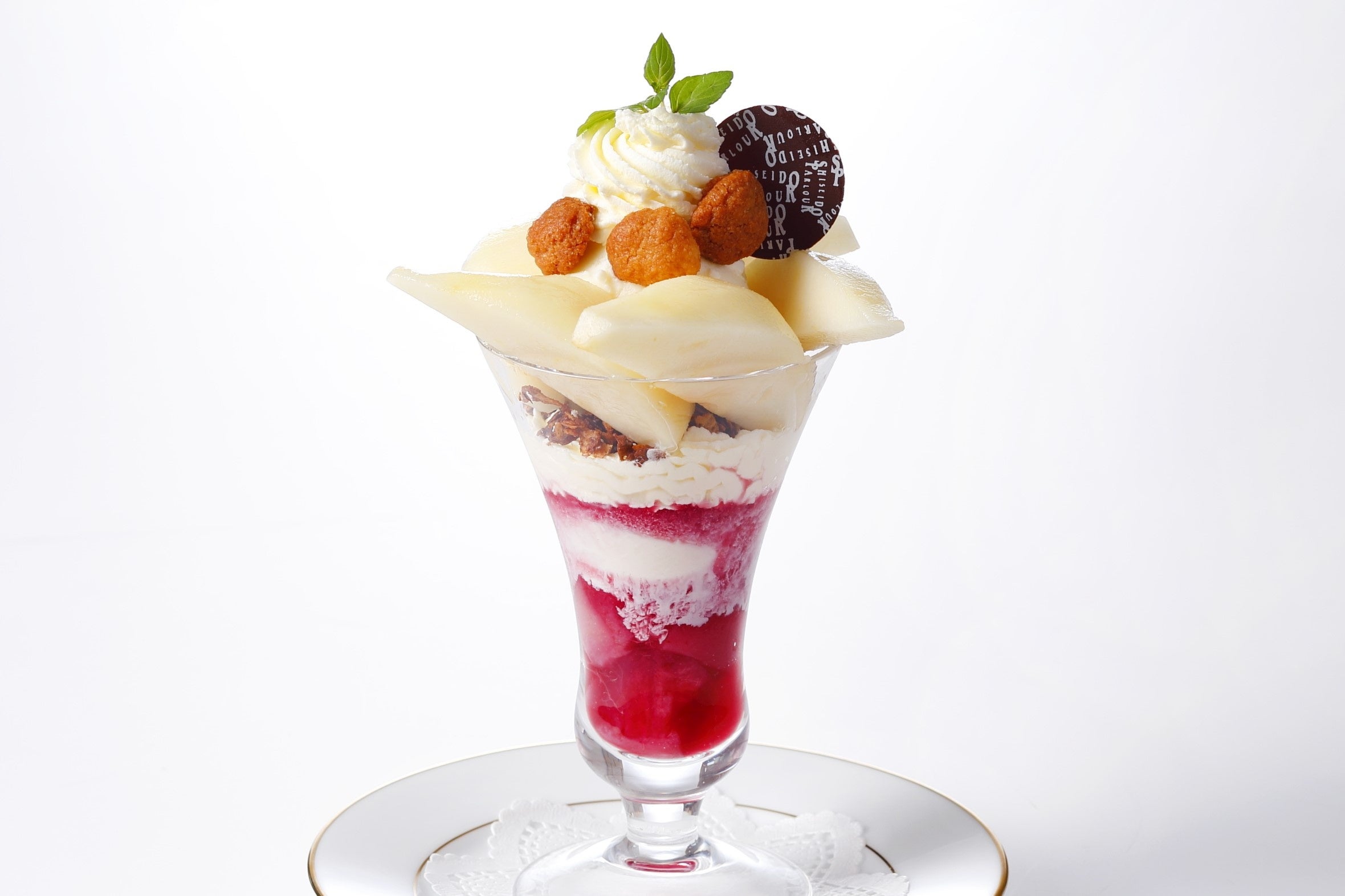 山形県産“ラ・フランス”のパフェ