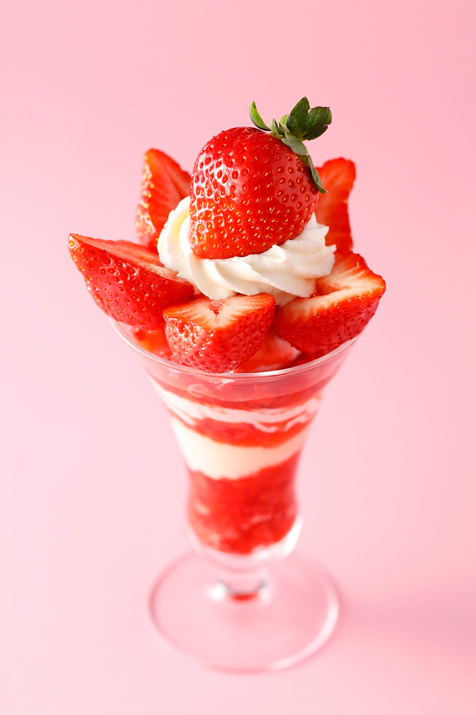 『福岡県産苺“あまおうグランデ”のパフェ』