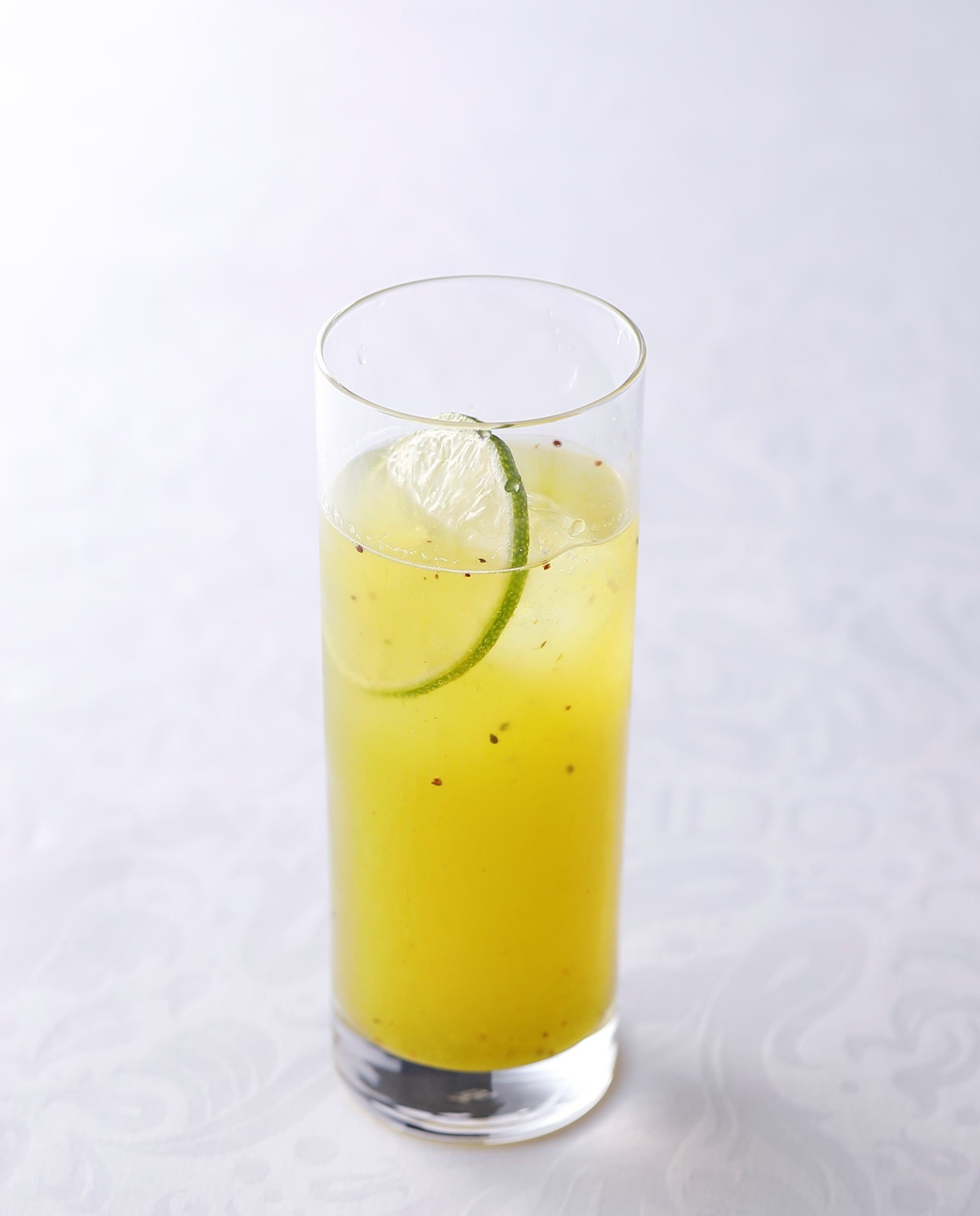 銀座本店レストラン　キウイとライム　