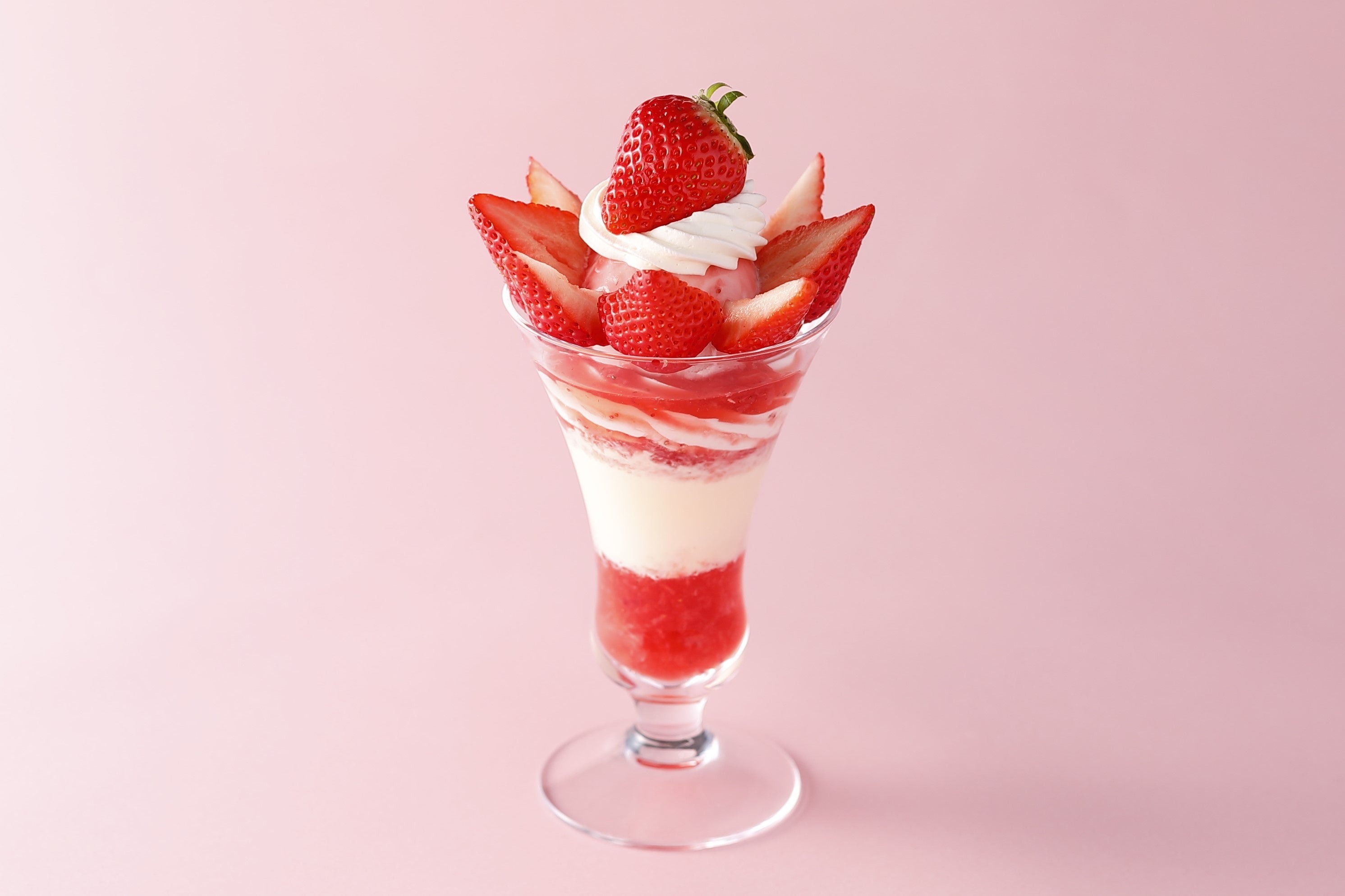 宮崎県産ひなたいちご園苺“夢ノ叶”のパフェ