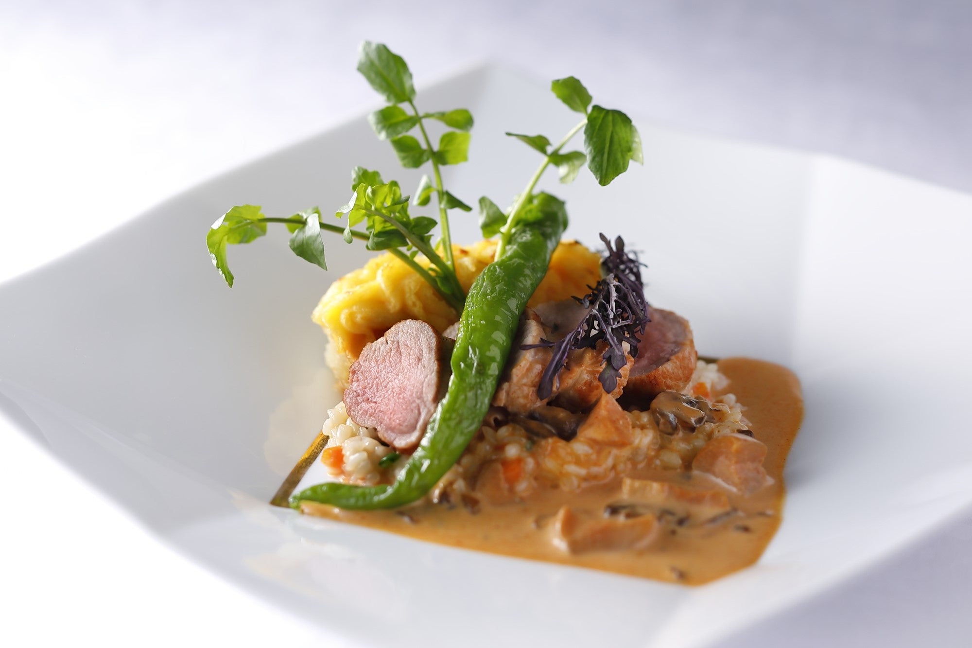 仔牛ロース肉のソテー　セップ茸のア・ラ・クレーム