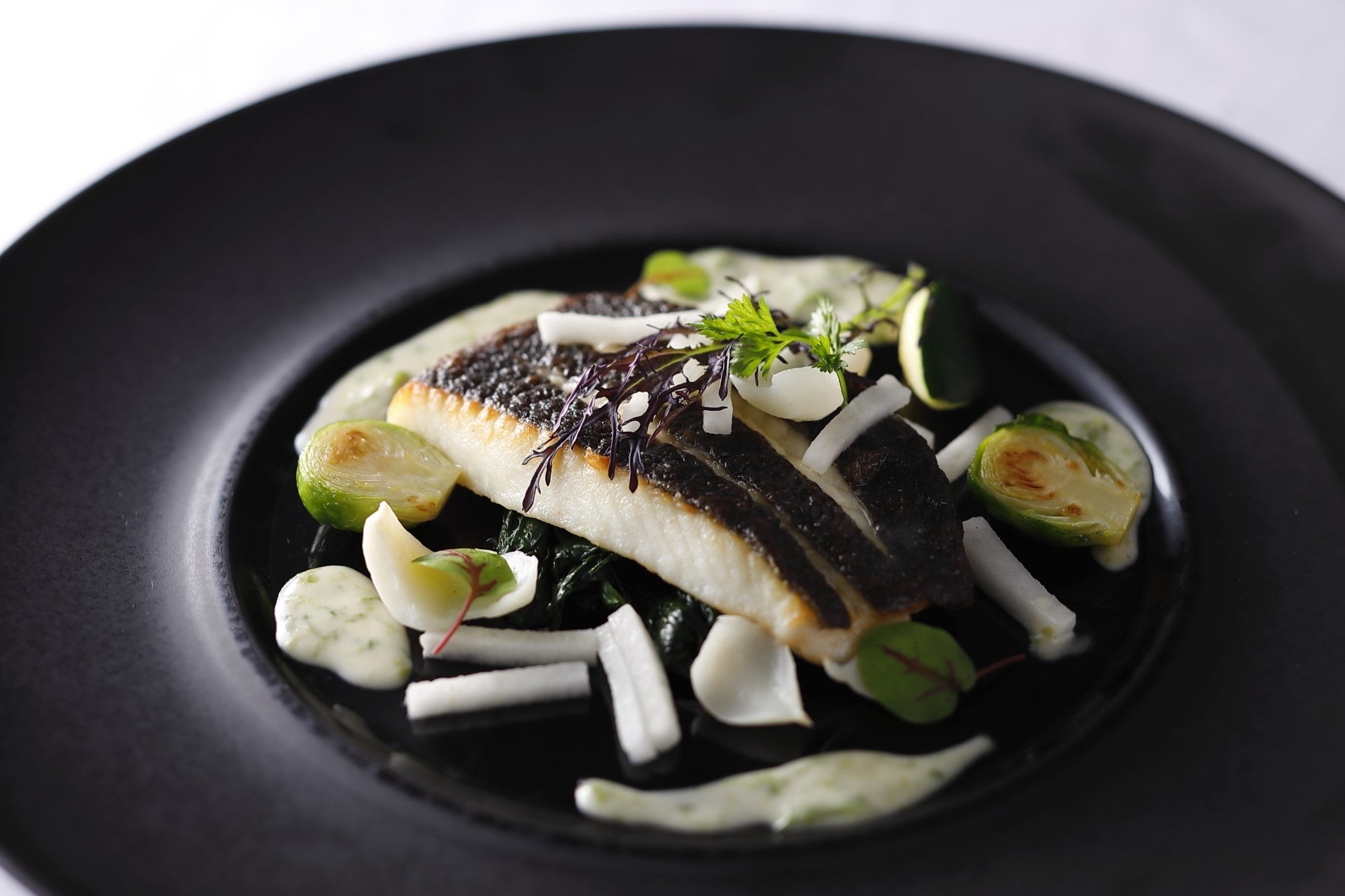 平目のムニエル　青海苔のクリームソース